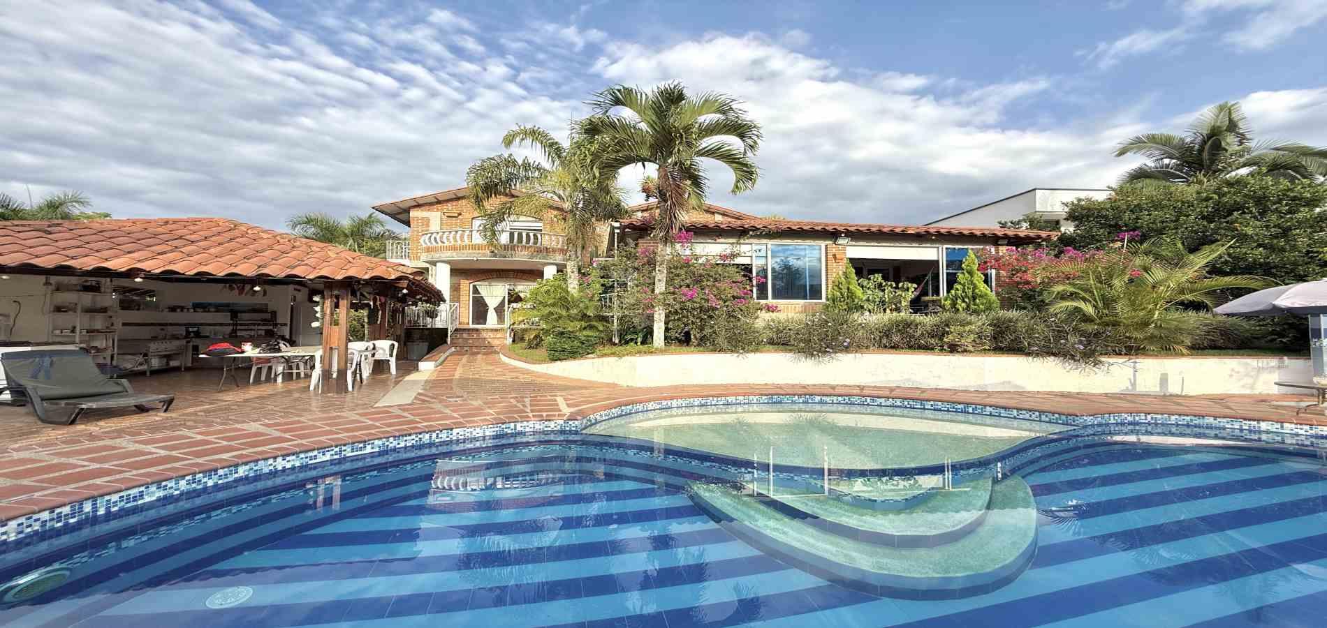 Foto de Casa campestre para Venta en Cerritos, Pereira - 279061064