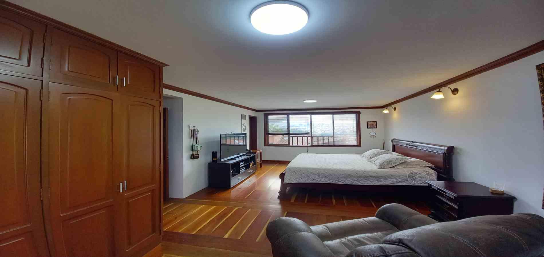 Foto de Casa para Arriendo en Avenida alberto mendoza, Manizales - 279069983