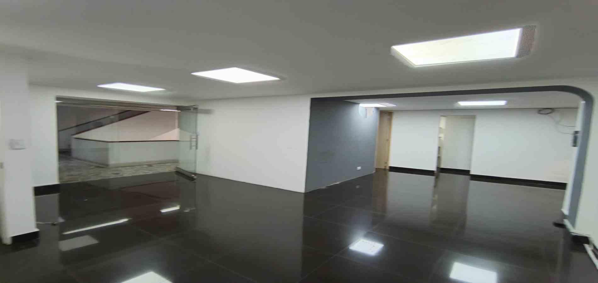 Foto de Local en Arriendo en Centro, Manizales - 8 - 279064382