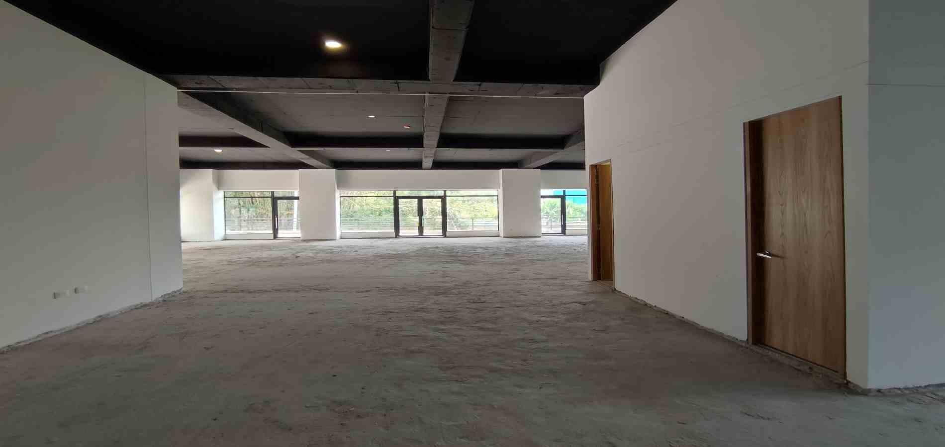 Foto de Local para Arriendo en Pinares, Pereira - 279065406