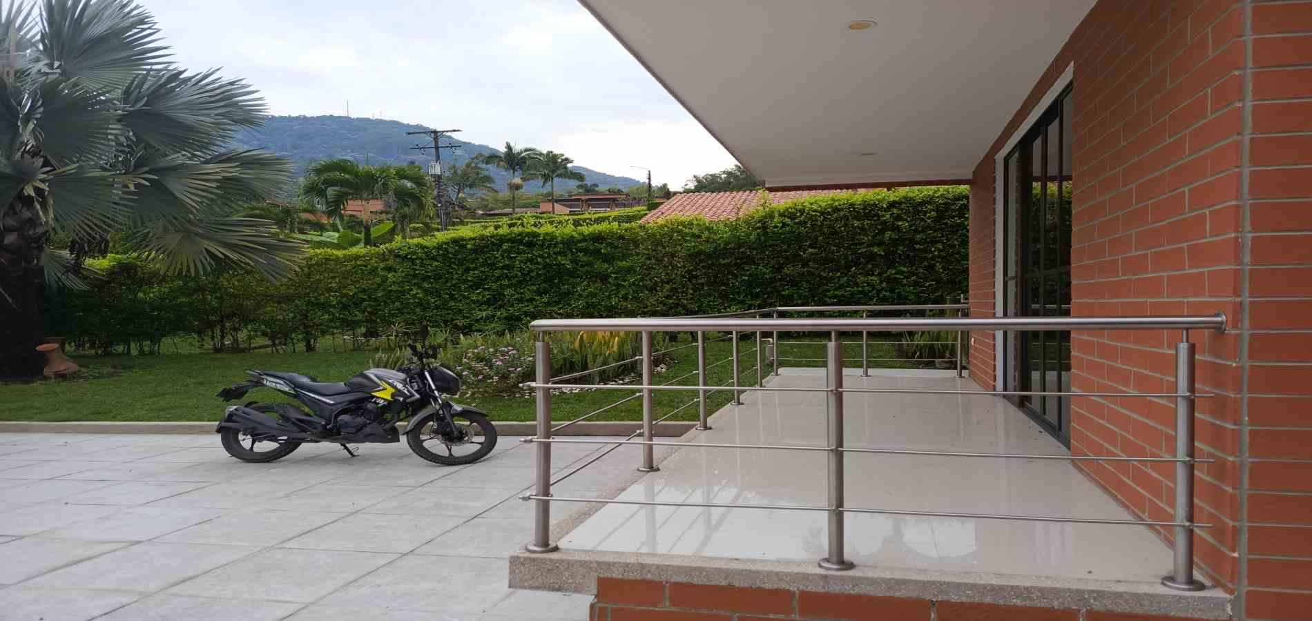 Foto de Casa campestre en Venta en Av. la romelia el pollo, Dosquebradas - 72 - 279061808