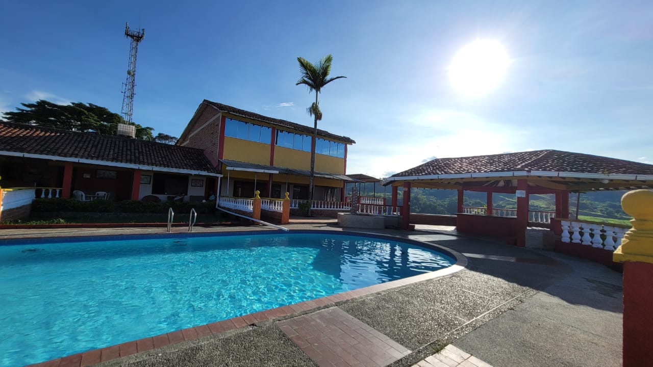 Foto de Casa campestre en Arriendo en Kilometro 41, Neira - 27 - 279025738