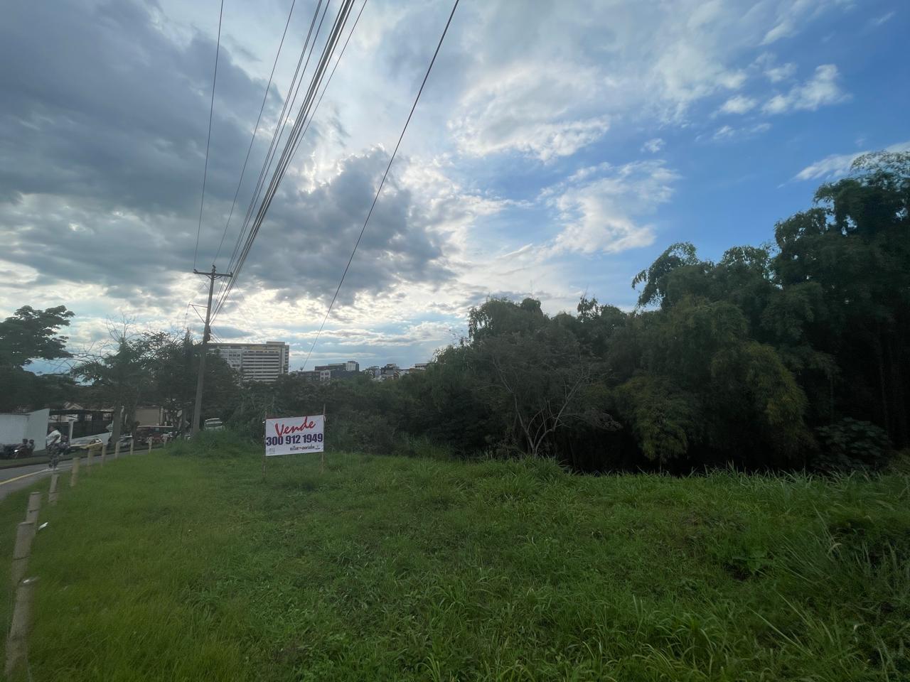Foto de Lote / terreno en Venta en Avenida centenario, Armenia  - 13 - 279063188