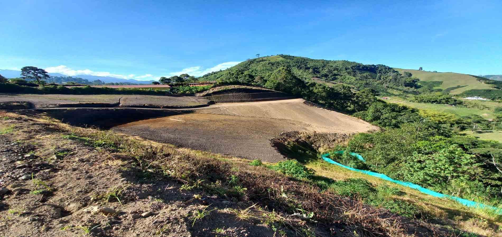 Foto de Lote / terreno para Venta en Vereda guacas, Santa rosa de cabal - 279067555