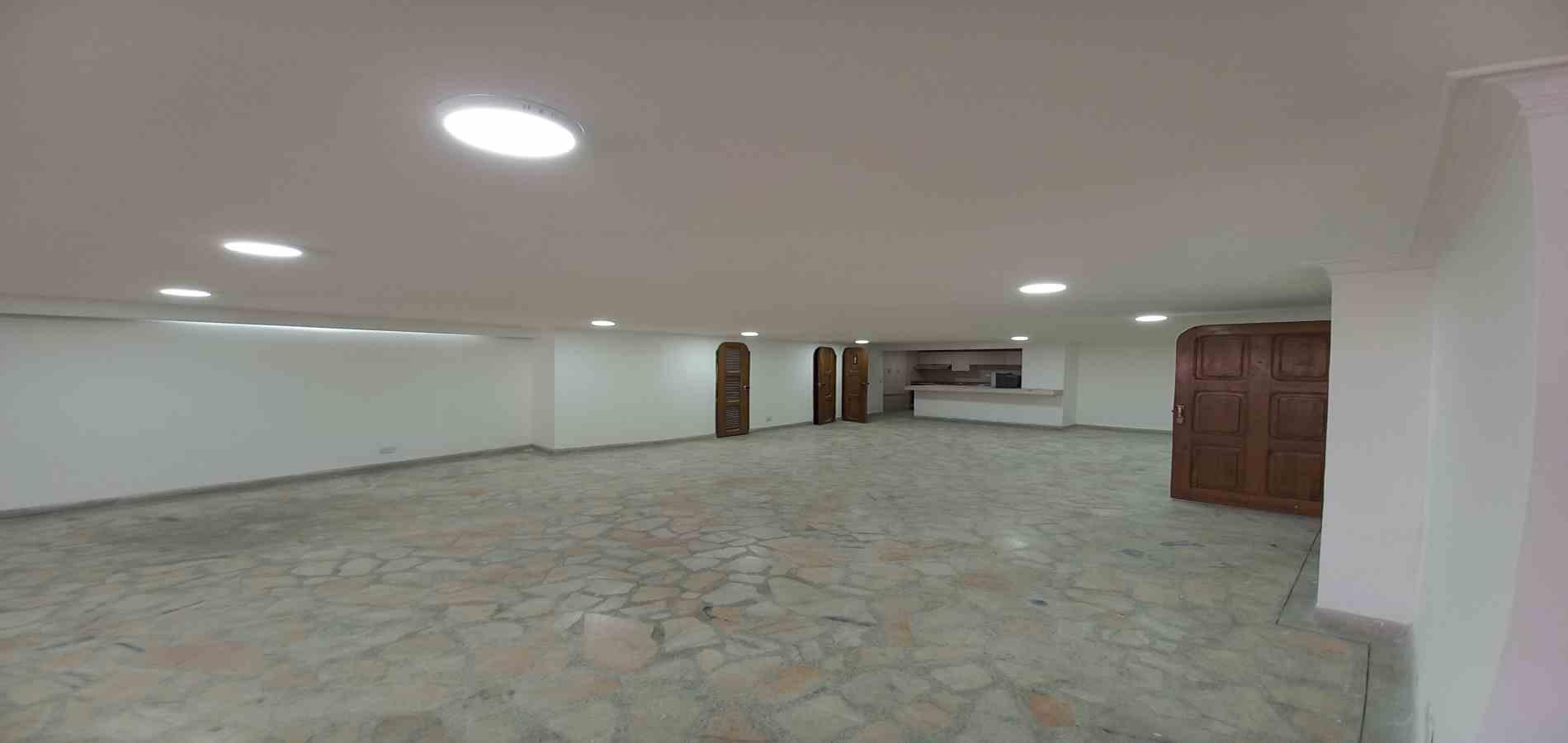 Foto de Local en Arriendo en Avenida 30 de agosto, Pereira - 10 - 279066493