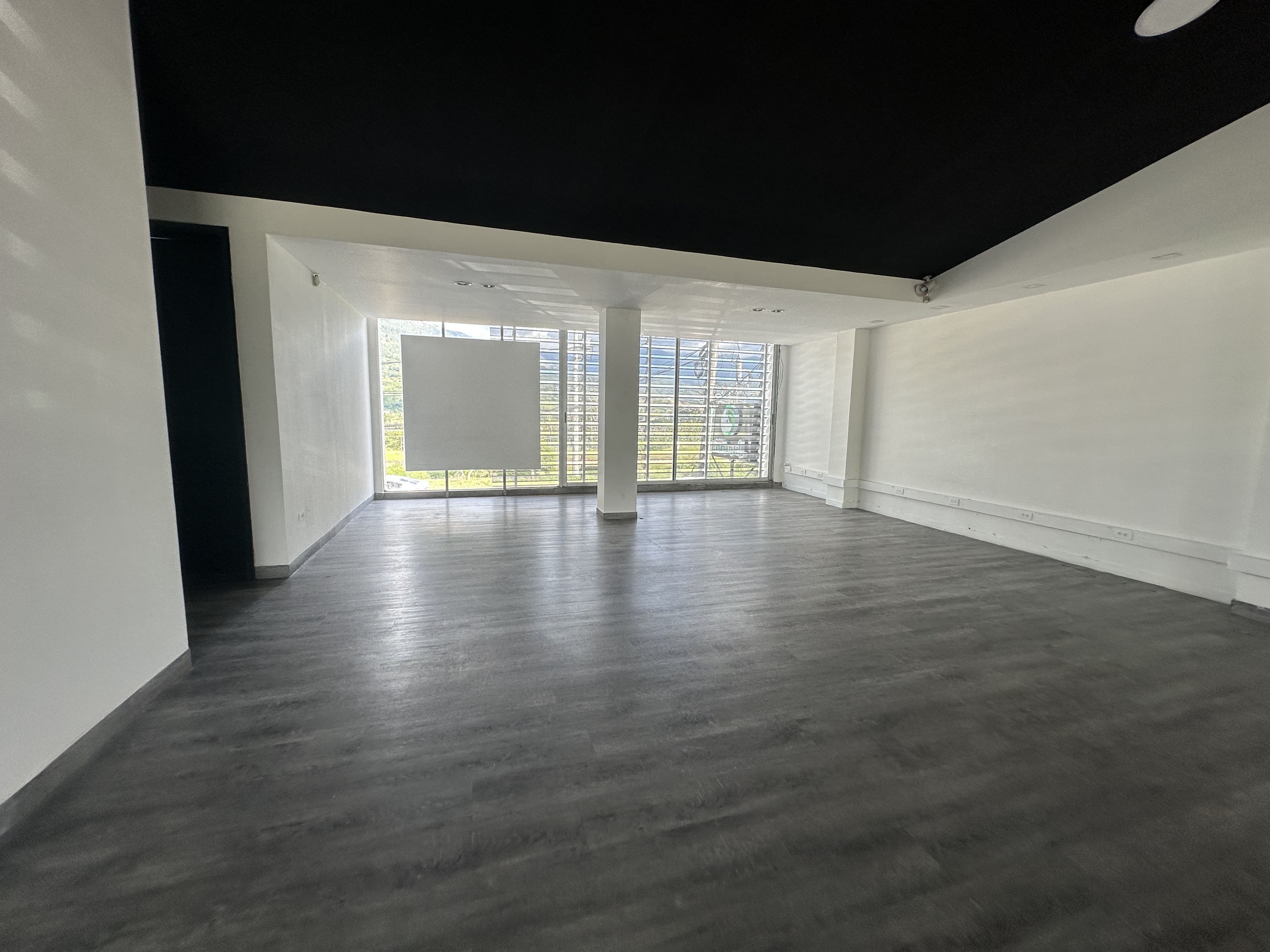 Foto de Local en Venta en Av bolivar, Armenia  - 9 - 279069736