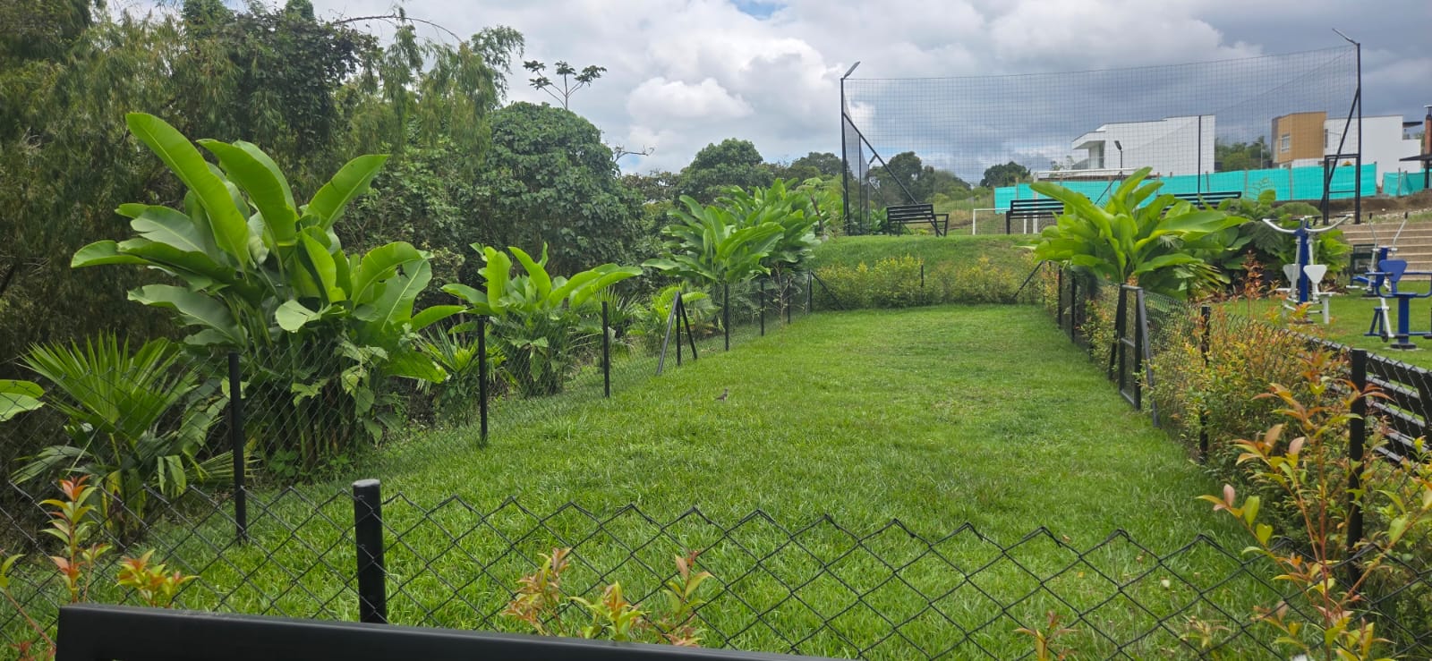 Foto de Lote / terreno en Venta en Barcelona, Calarca - 9 - 279068861