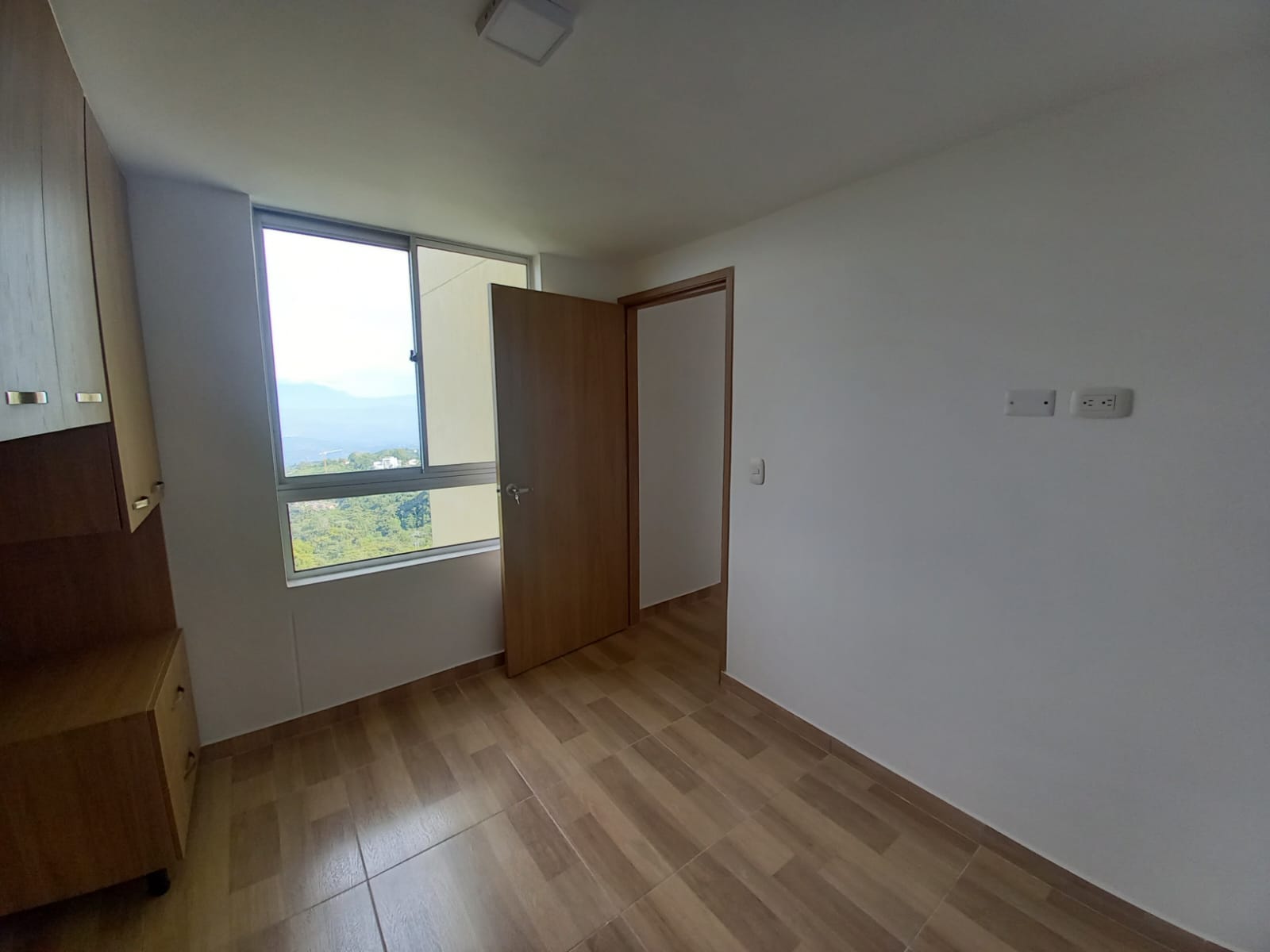 Foto de Apartamento para Arriendo en Alcazares, Manizales - 279069636
