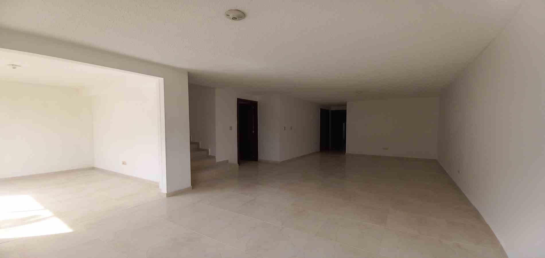 Foto de Casa para Arriendo en La castellana, Pereira - 279068655