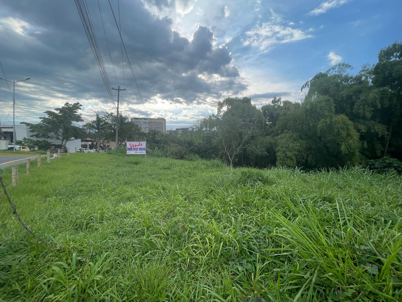 Foto de Lote / terreno en Venta en Avenida centenario, Armenia  - 2 - 279063188
