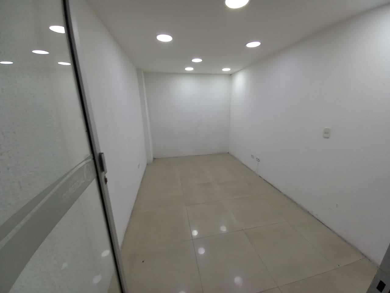 Foto de Local para Arriendo en Los agustinos, Manizales - 279053211