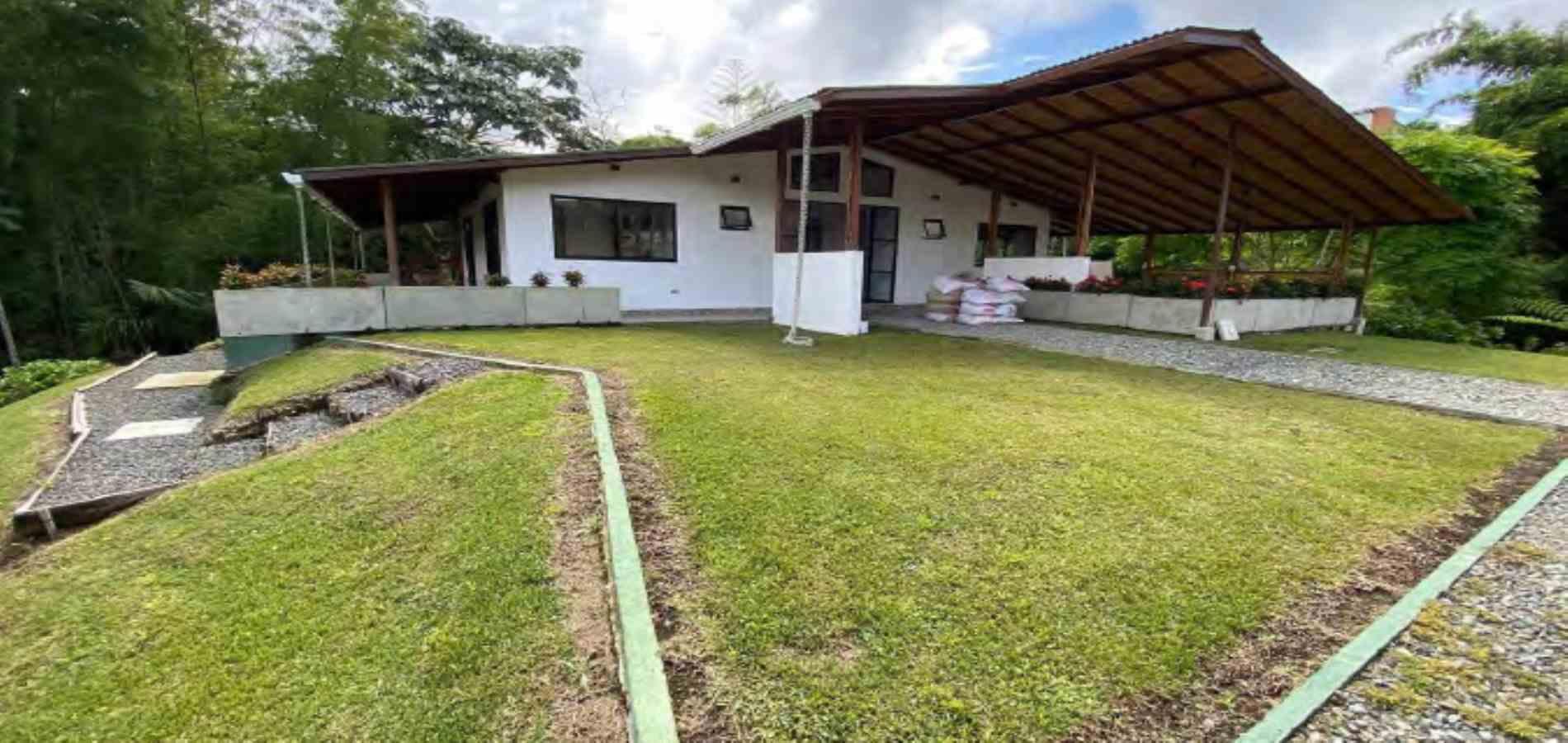 Foto de Casa campestre para Venta en Via armenia, Pereira - 279056555