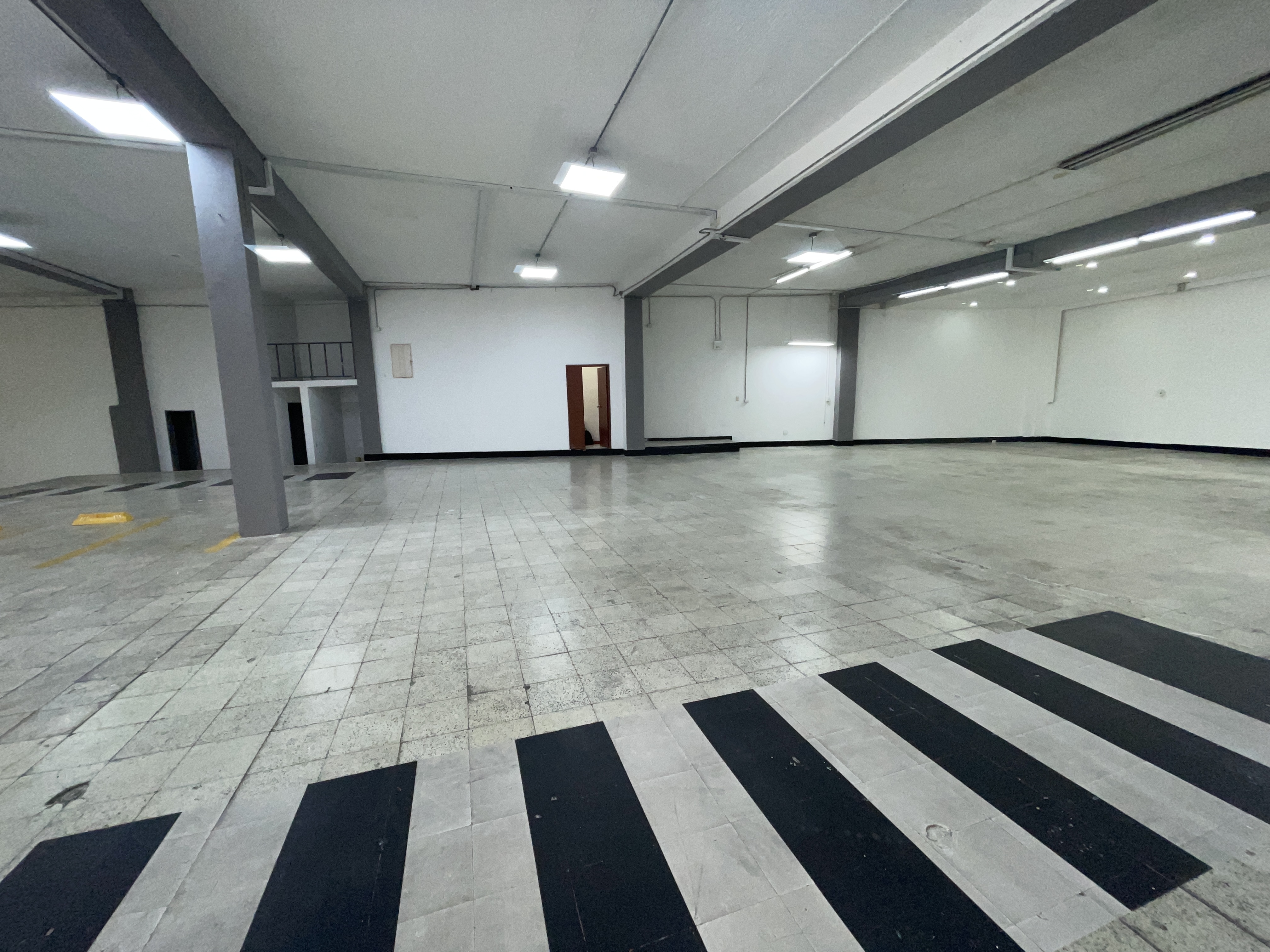 Foto de Bodega para Arriendo en Centro, Armenia  - 279066089