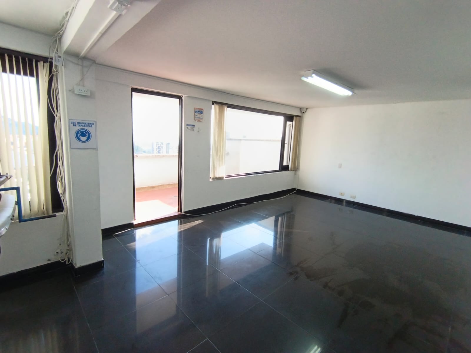 Foto de Local en Arriendo en Guayacanes, Manizales - 8 - 279063385