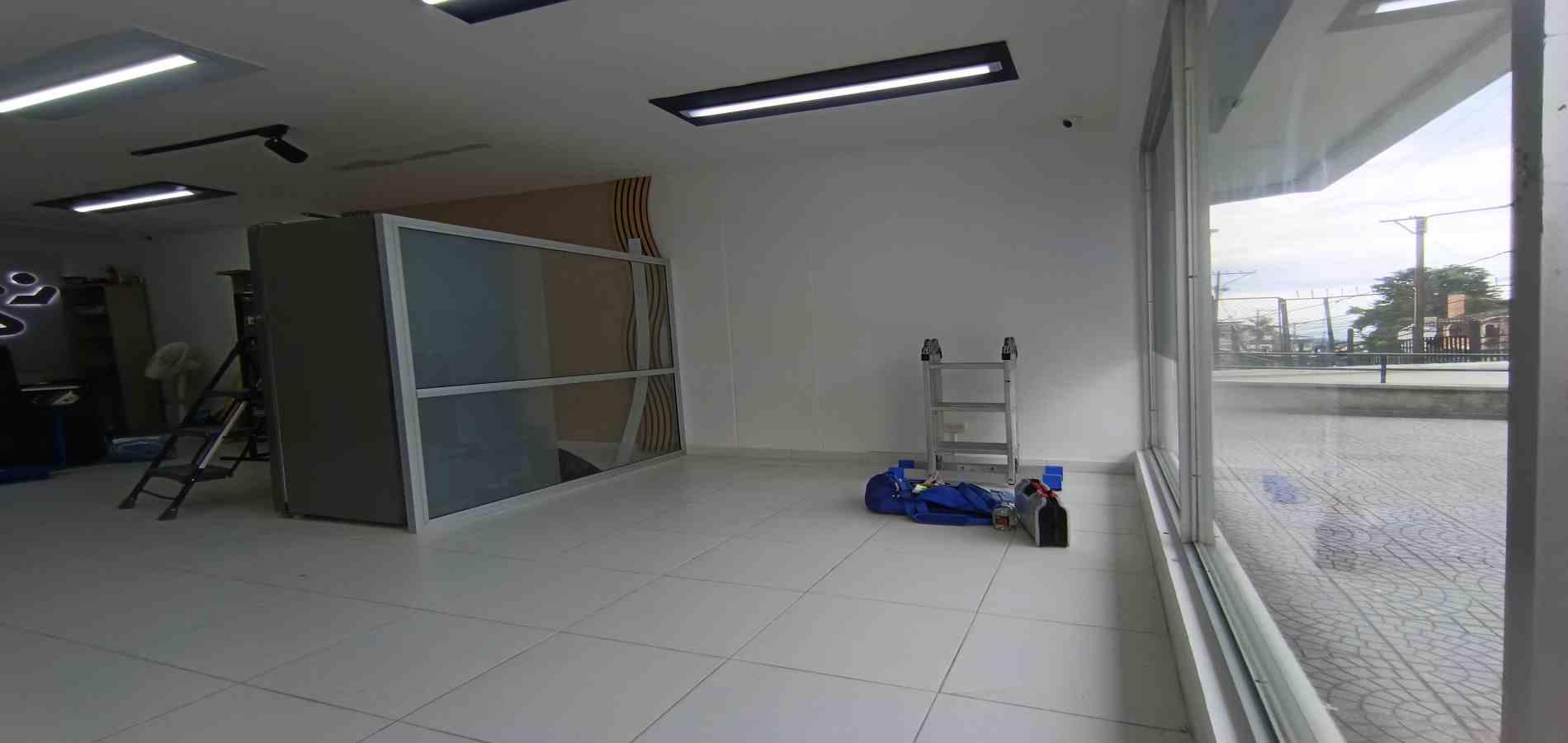 Foto de Local para Arriendo en Versalles, Manizales - 279069053
