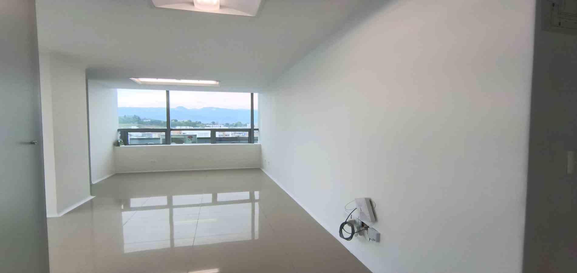 Foto de Consultorio para Arriendo en El cable, Manizales - 279070121