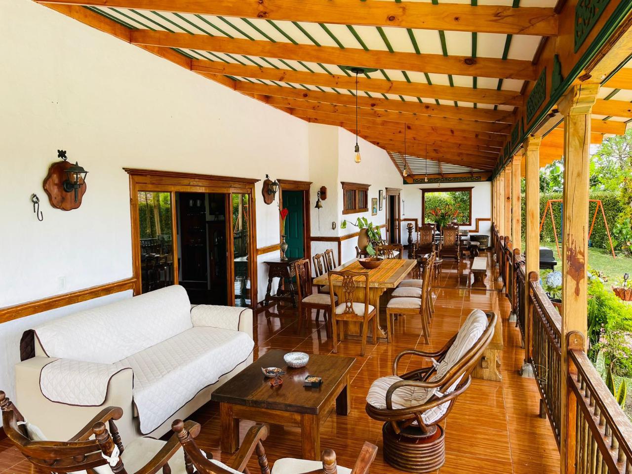 Foto de Casa campestre para Arriendo en El caimo, Armenia  - 279064319