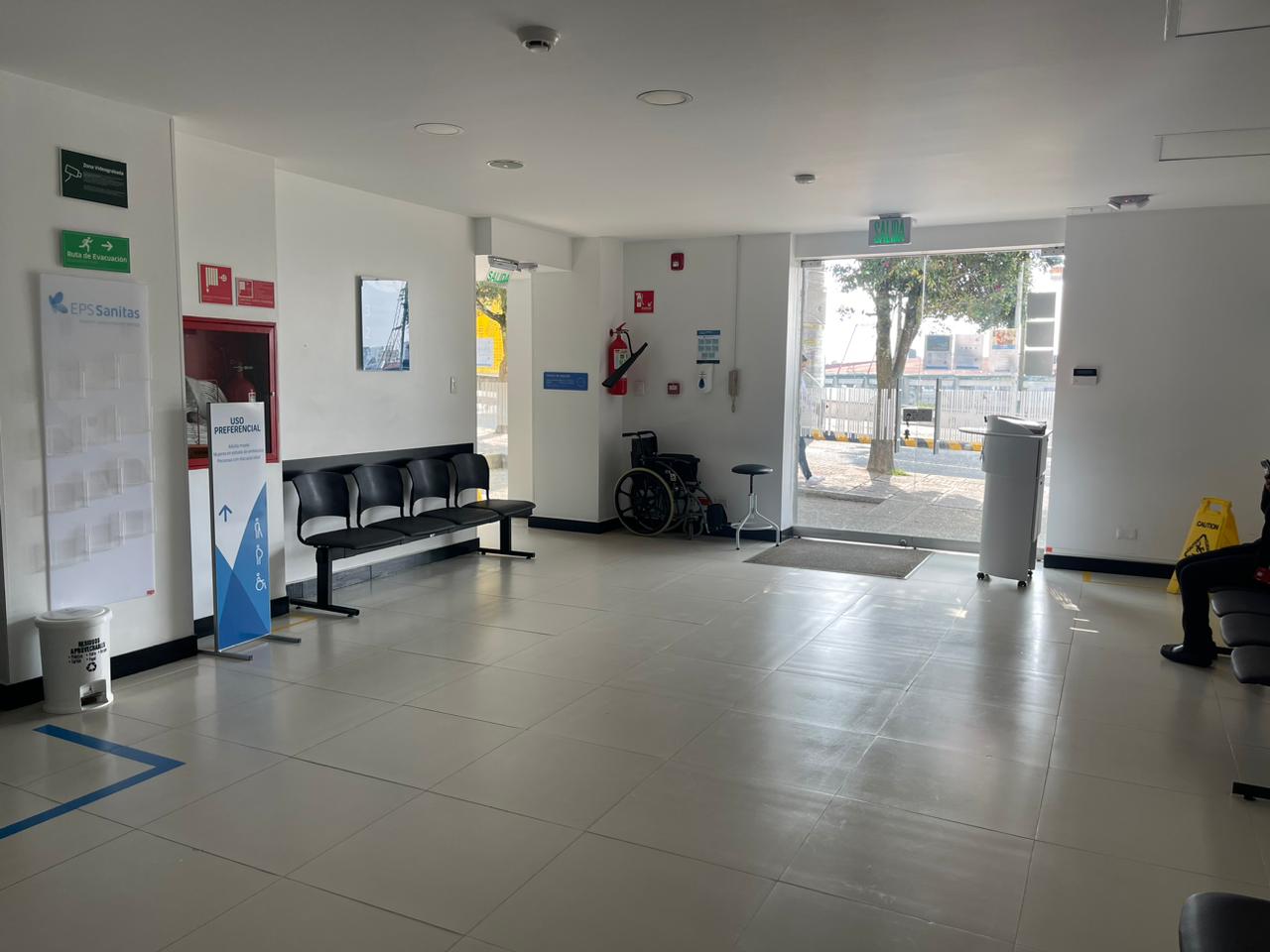Foto de Edificio en Venta en Palogrande, Manizales - 11 - 279061741