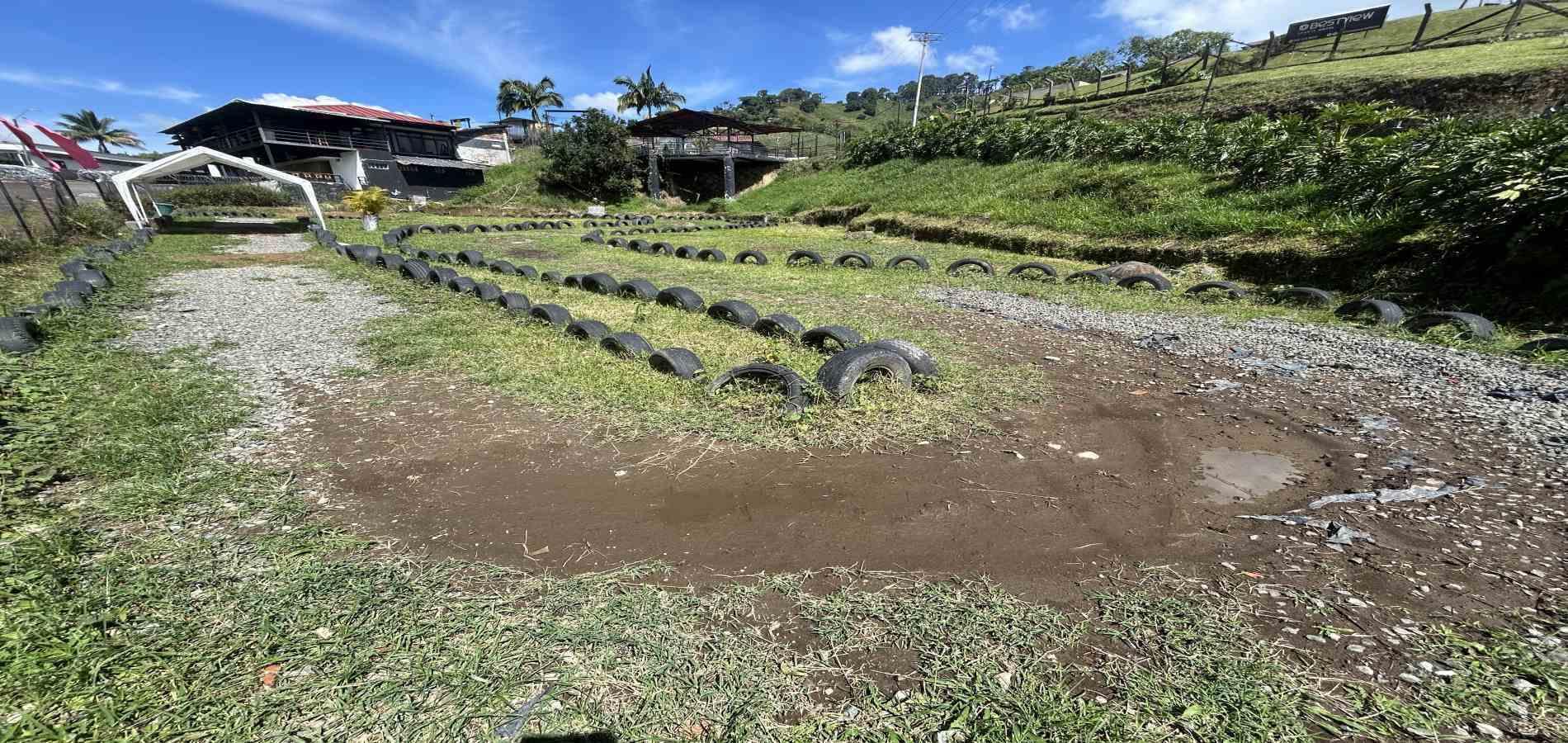 Foto de Lote / terreno en Arriendo en Av. la romelia el pollo, Dosquebradas - 2 - 279067855