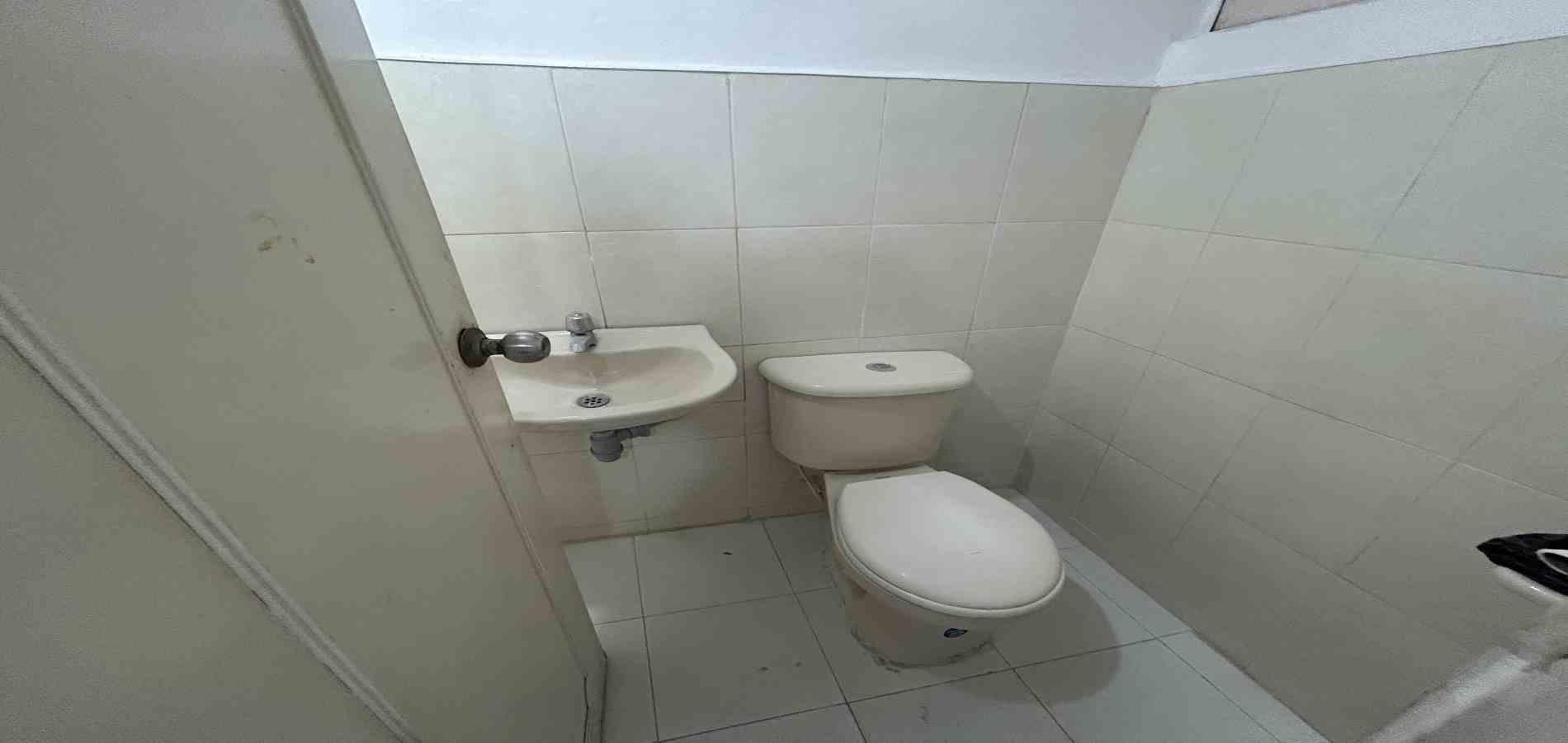 Foto de Local en Arriendo en Centro, Pereira - 8 - 279068101