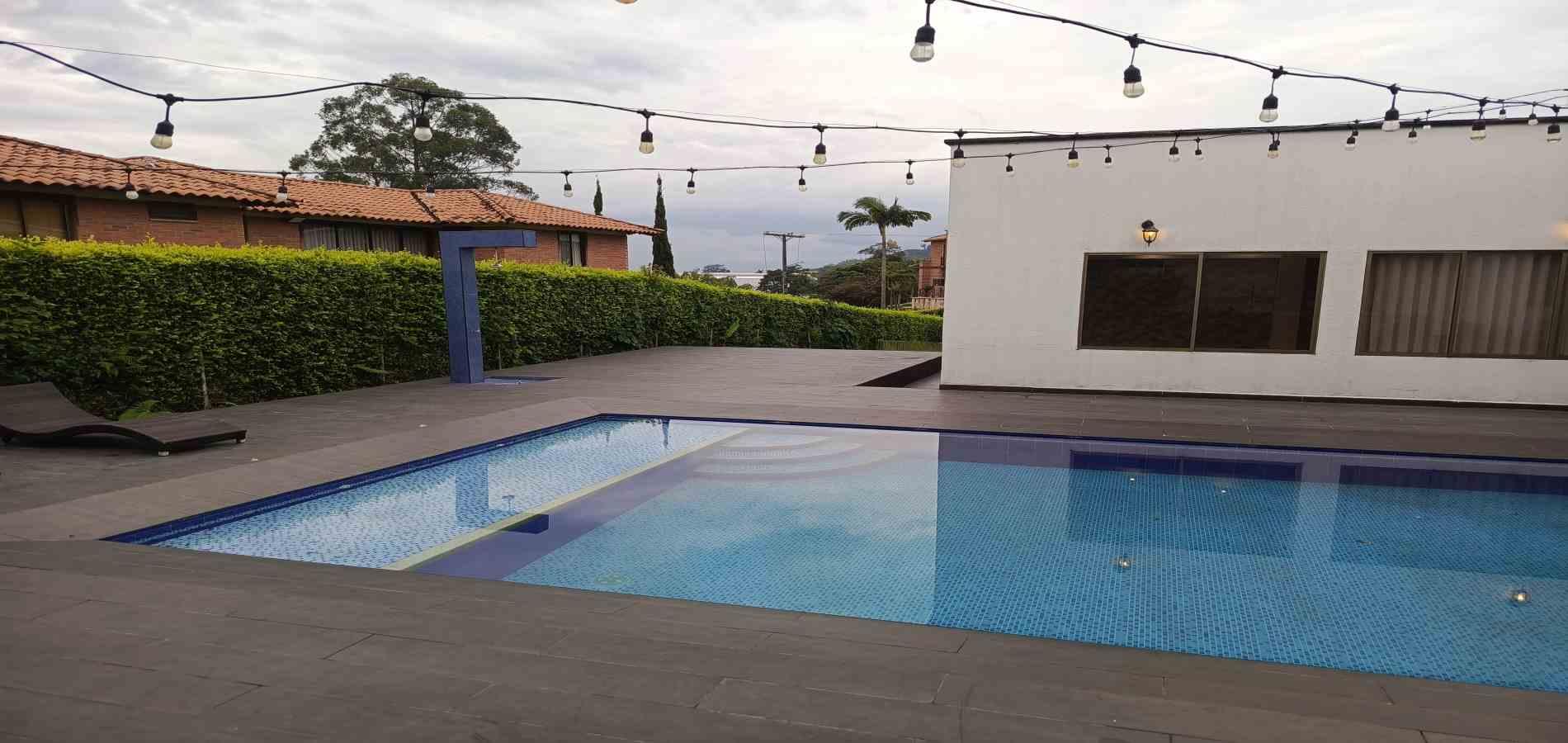 Foto de Casa campestre en Venta en Av. la romelia el pollo, Dosquebradas - 80 - 279061808