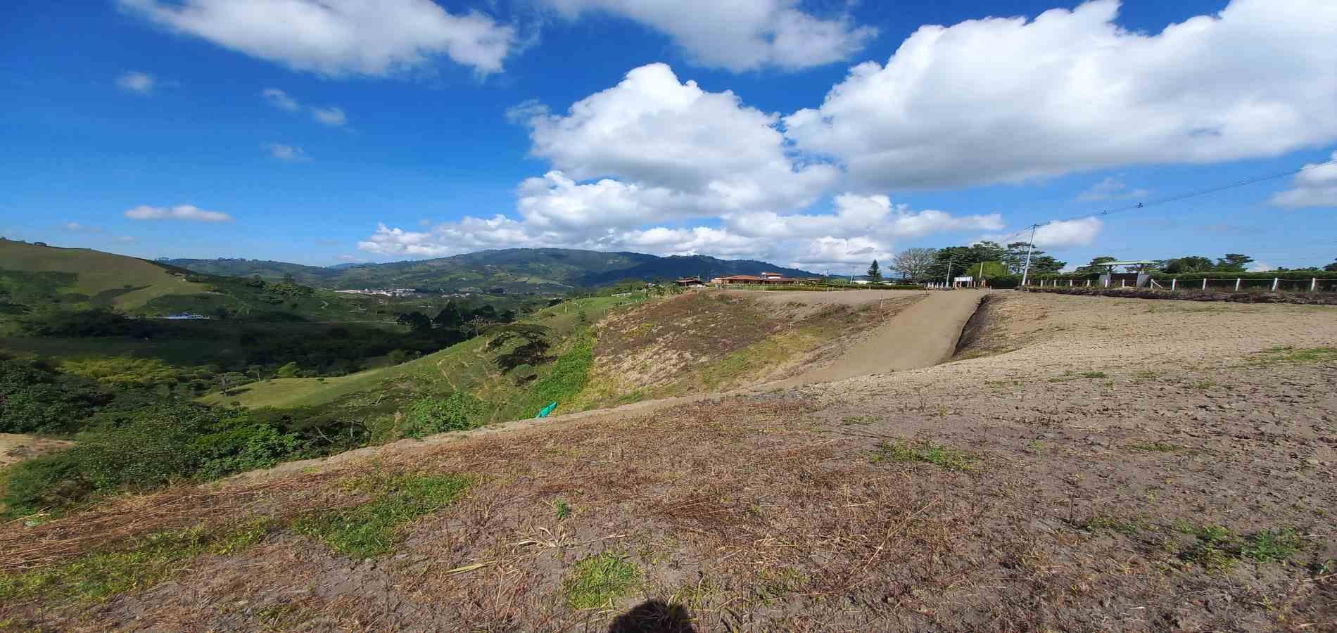 Foto de Lote / terreno en Venta en Vereda guacas, Santa rosa de cabal - 2 - 279067580
