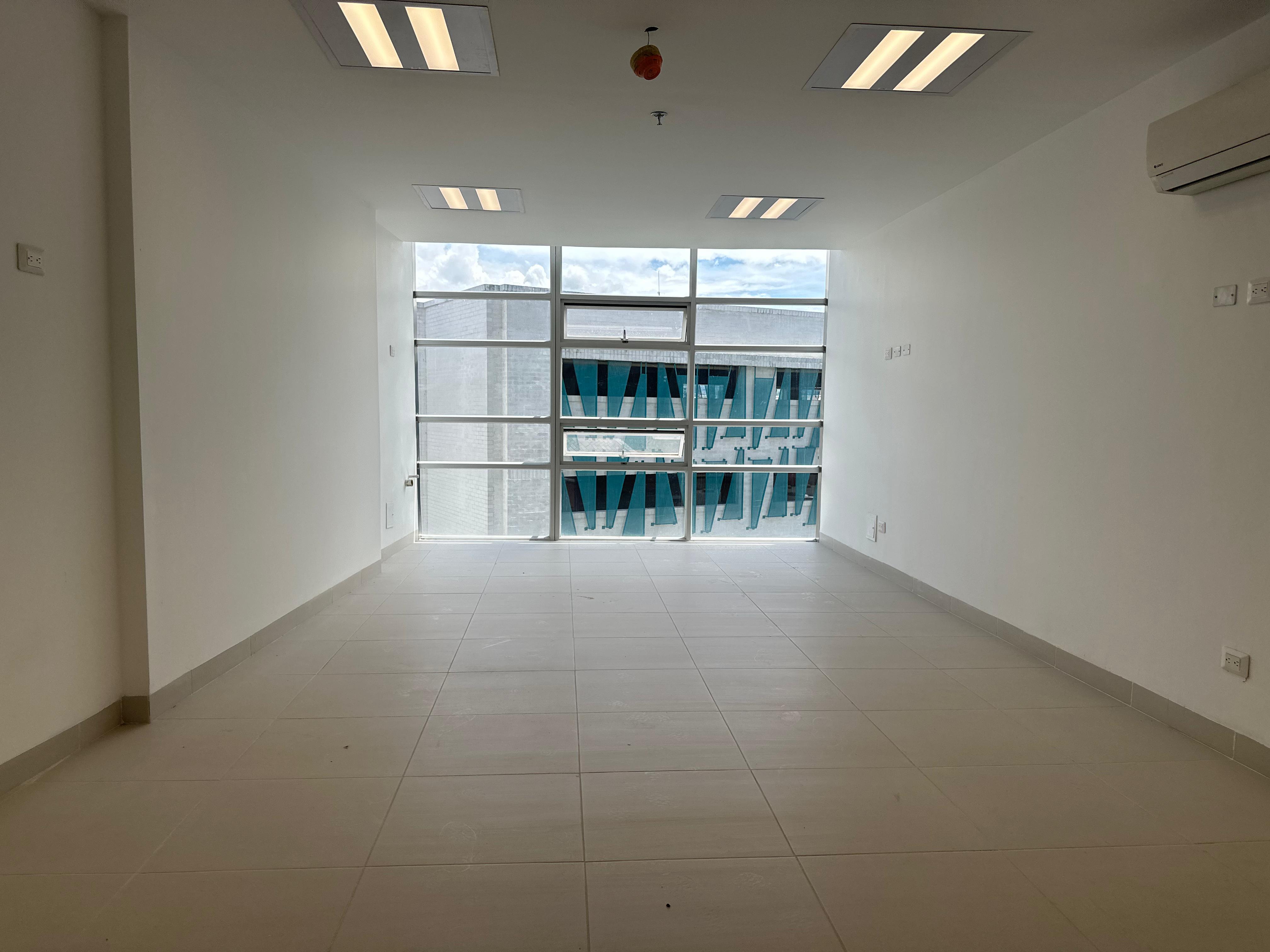 Foto de Consultorio en Arriendo en Avenida 30 de agosto, Pereira - 3 - 279065605