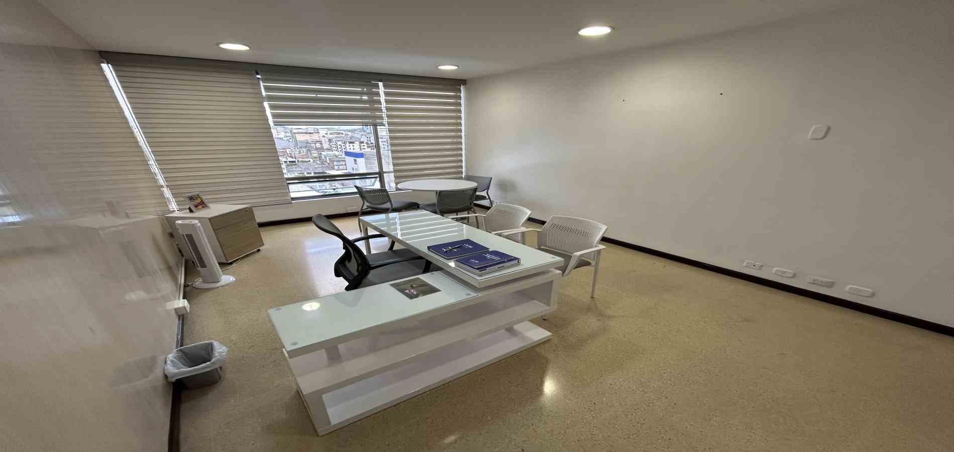 Foto de Oficina en Arriendo en Centro, Pereira - 3 - 279068183