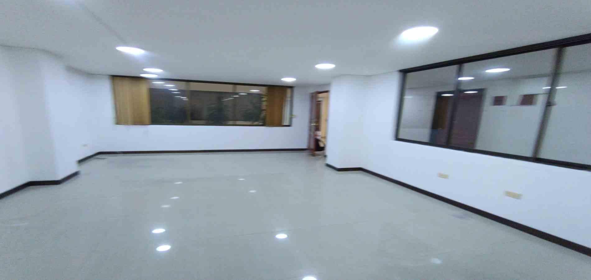 Foto de Oficina en Arriendo en Centro, Manizales - 2 - 279064044
