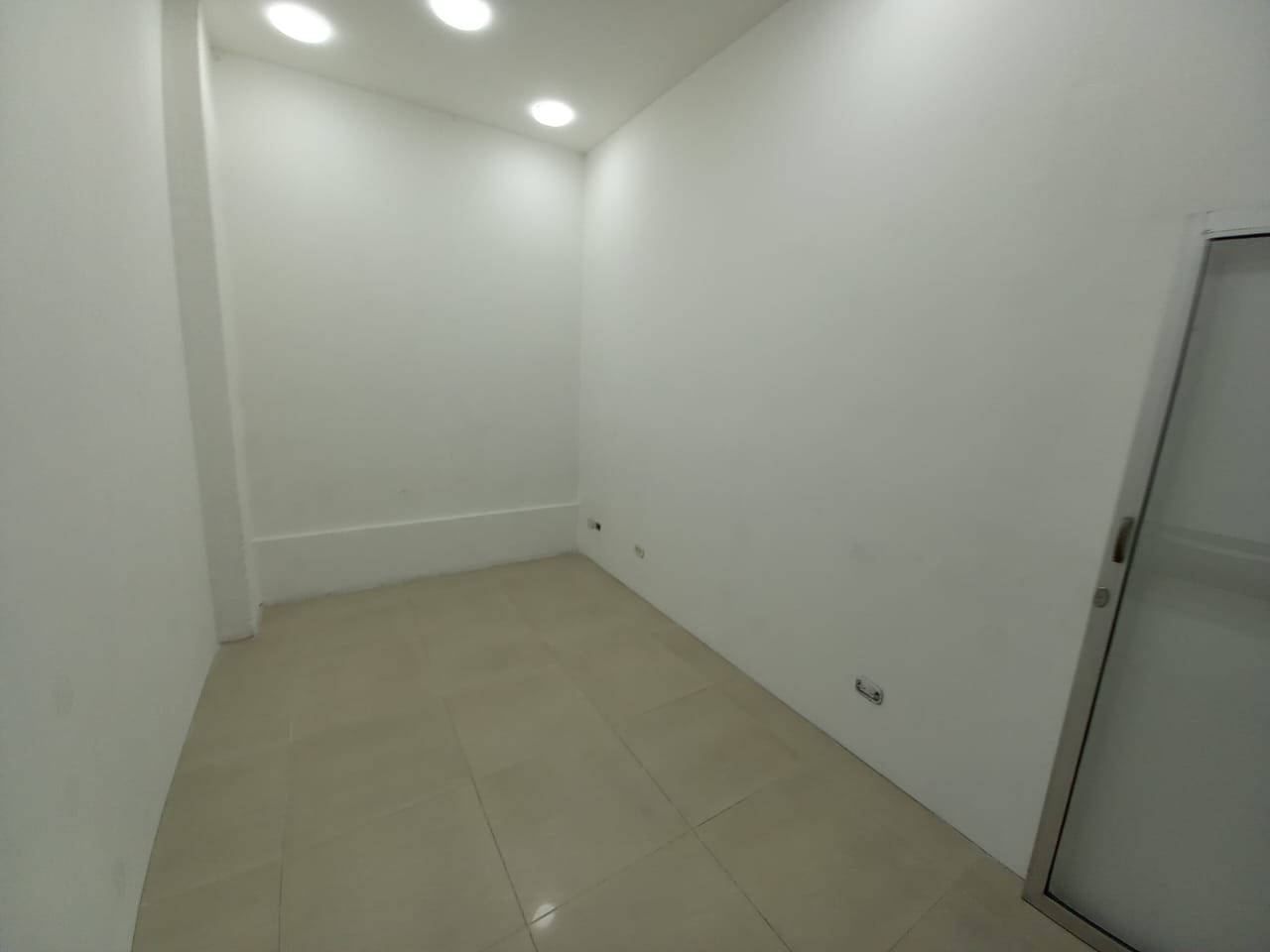 Foto de Local en Arriendo en Los agustinos, Manizales - 8 - 279053215