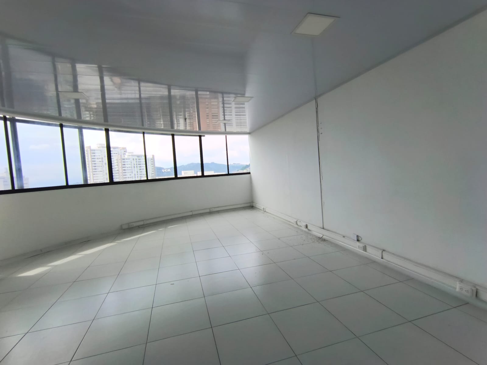 Foto de Oficina en Venta en Avenida santander , Manizales - 14 - 279070010