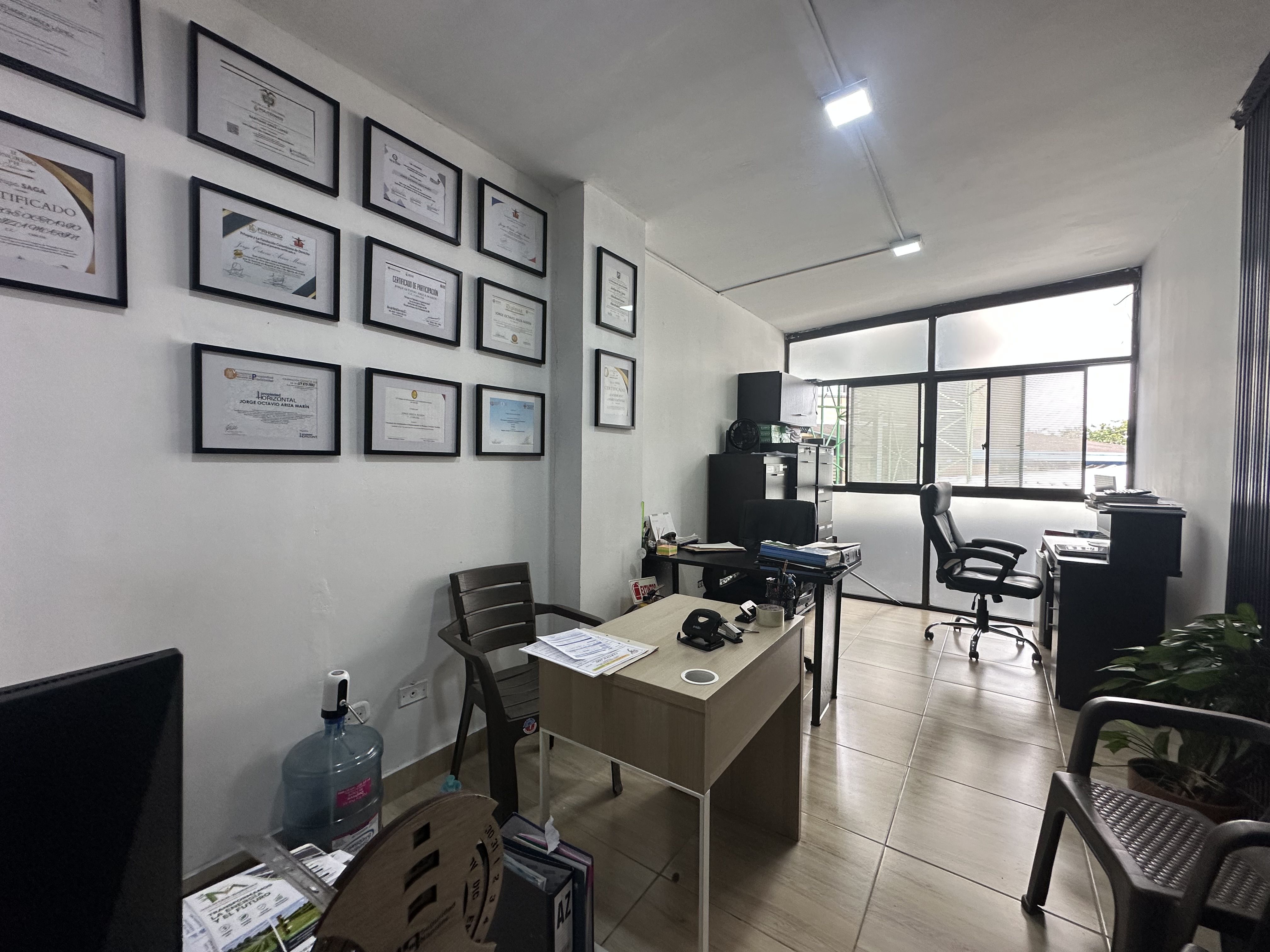 Foto de Local en Venta en Av bolivar, Armenia  - 10 - 279070258