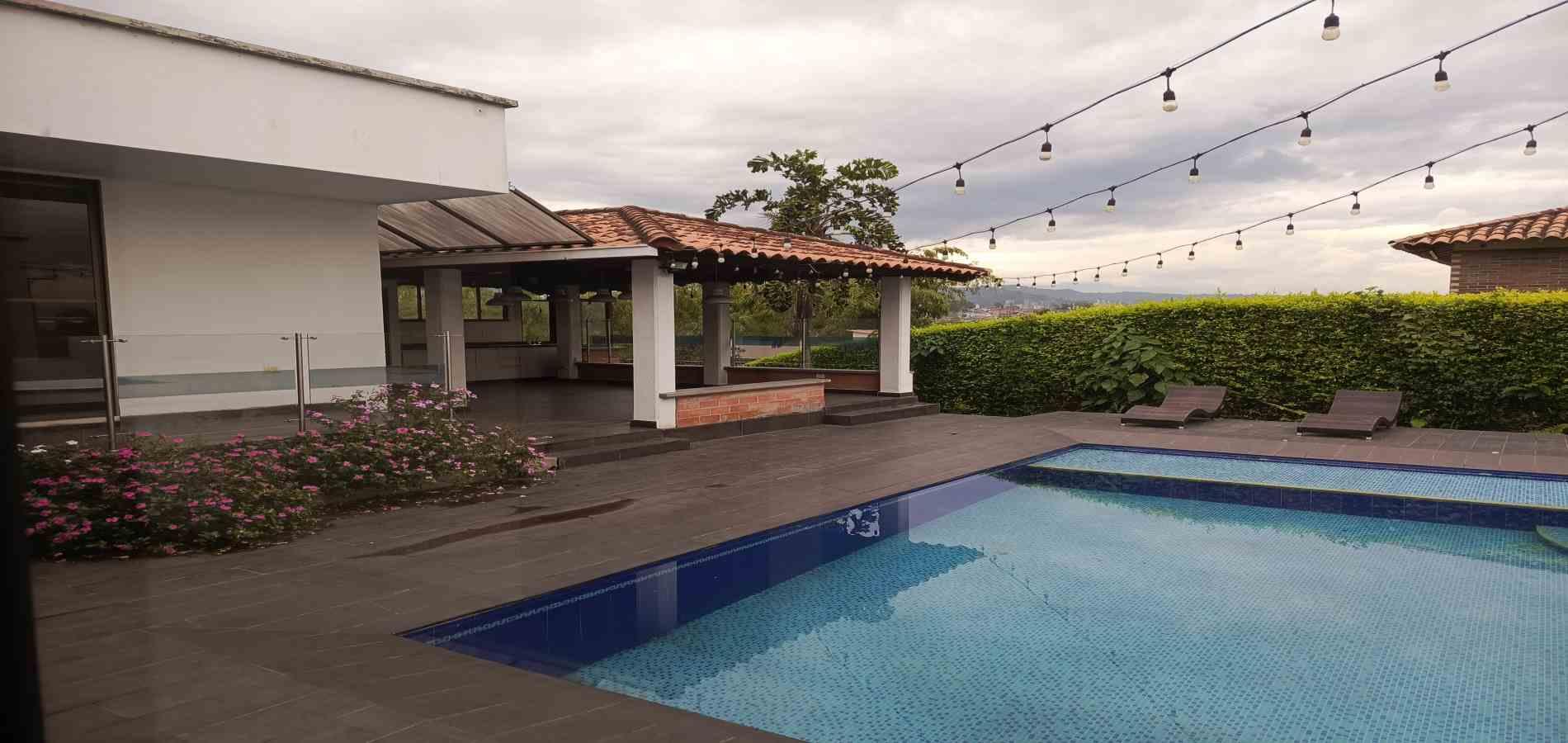 Foto de Casa campestre en Venta en Av. la romelia el pollo, Dosquebradas - 45 - 279061808