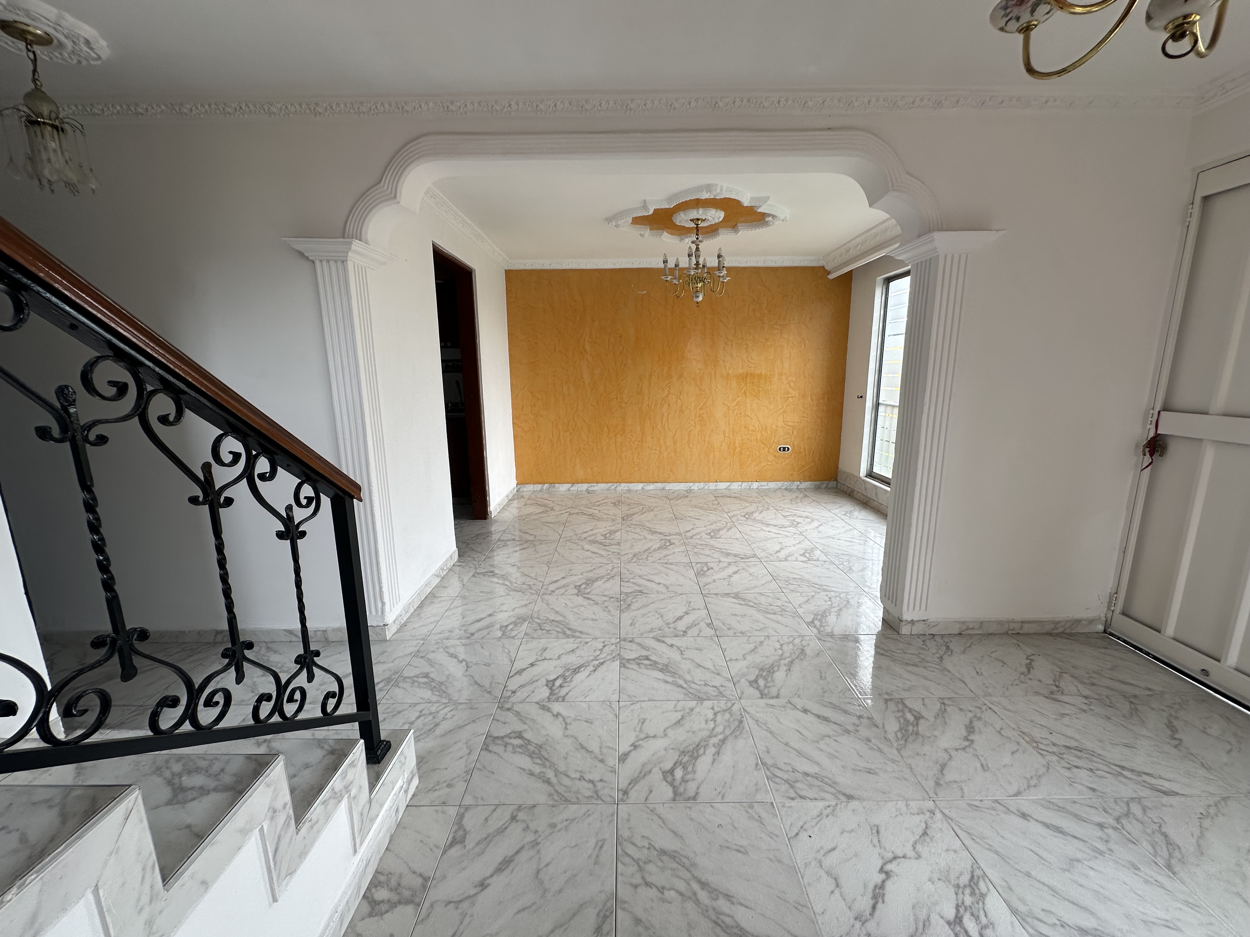 Foto de Casa en Venta en Estadio, Armenia  - 3 - 279068595