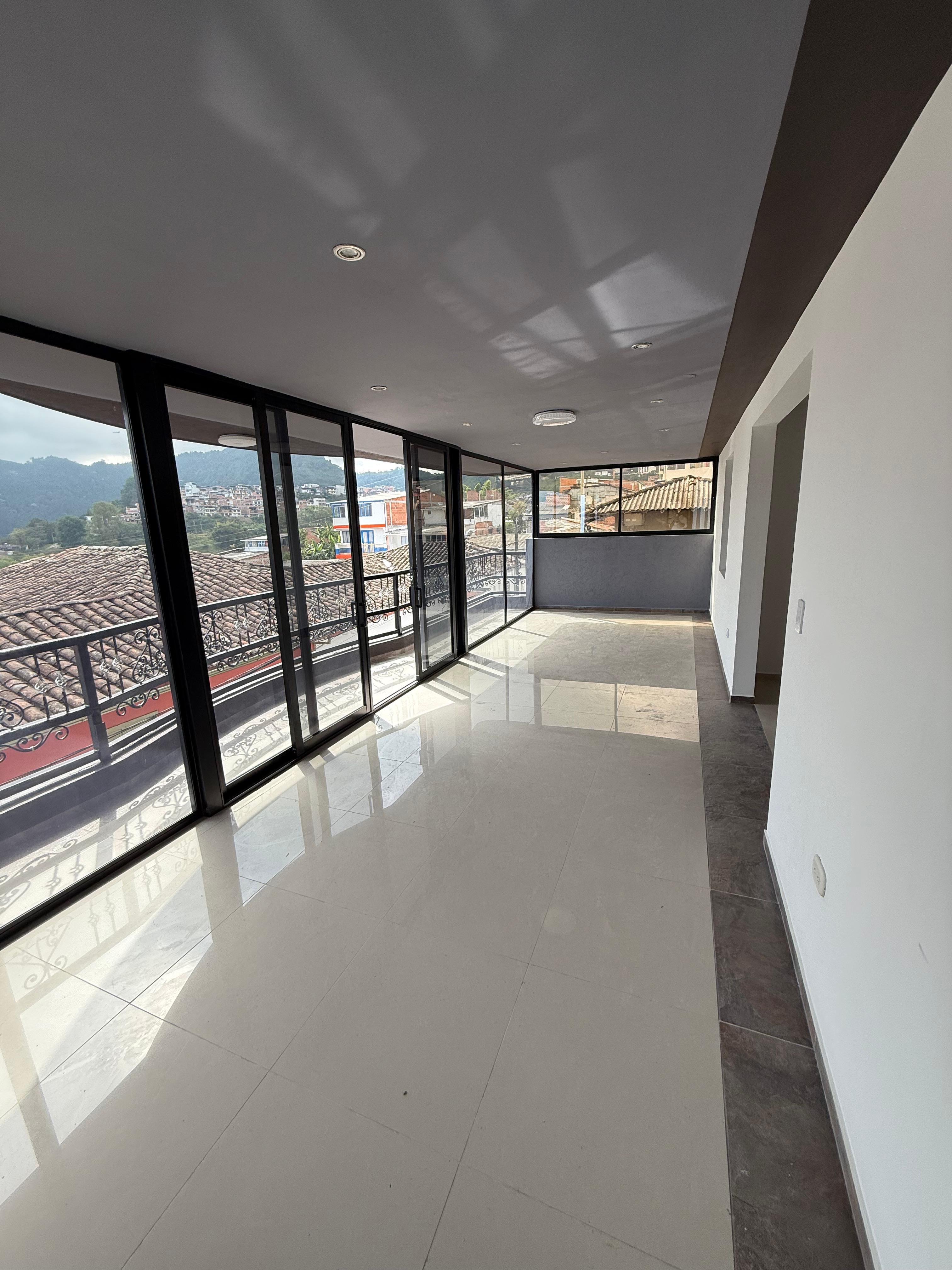 Foto de Edificio en Venta en Centro, Neira - 28 - 279063048