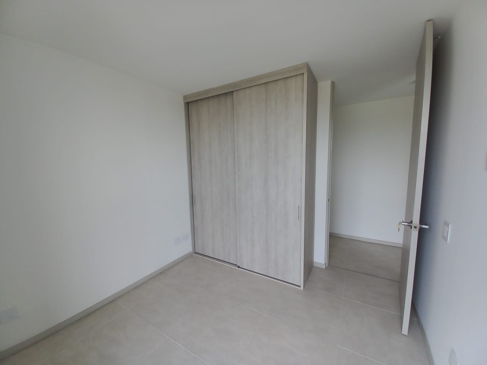 Foto de Apartamento para Venta en Avenida 30 de agosto, Pereira - 279069614