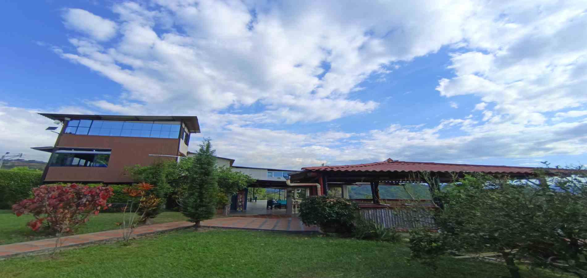 Foto de Finca para Venta en Vereda manzanares, Manizales - 279069935
