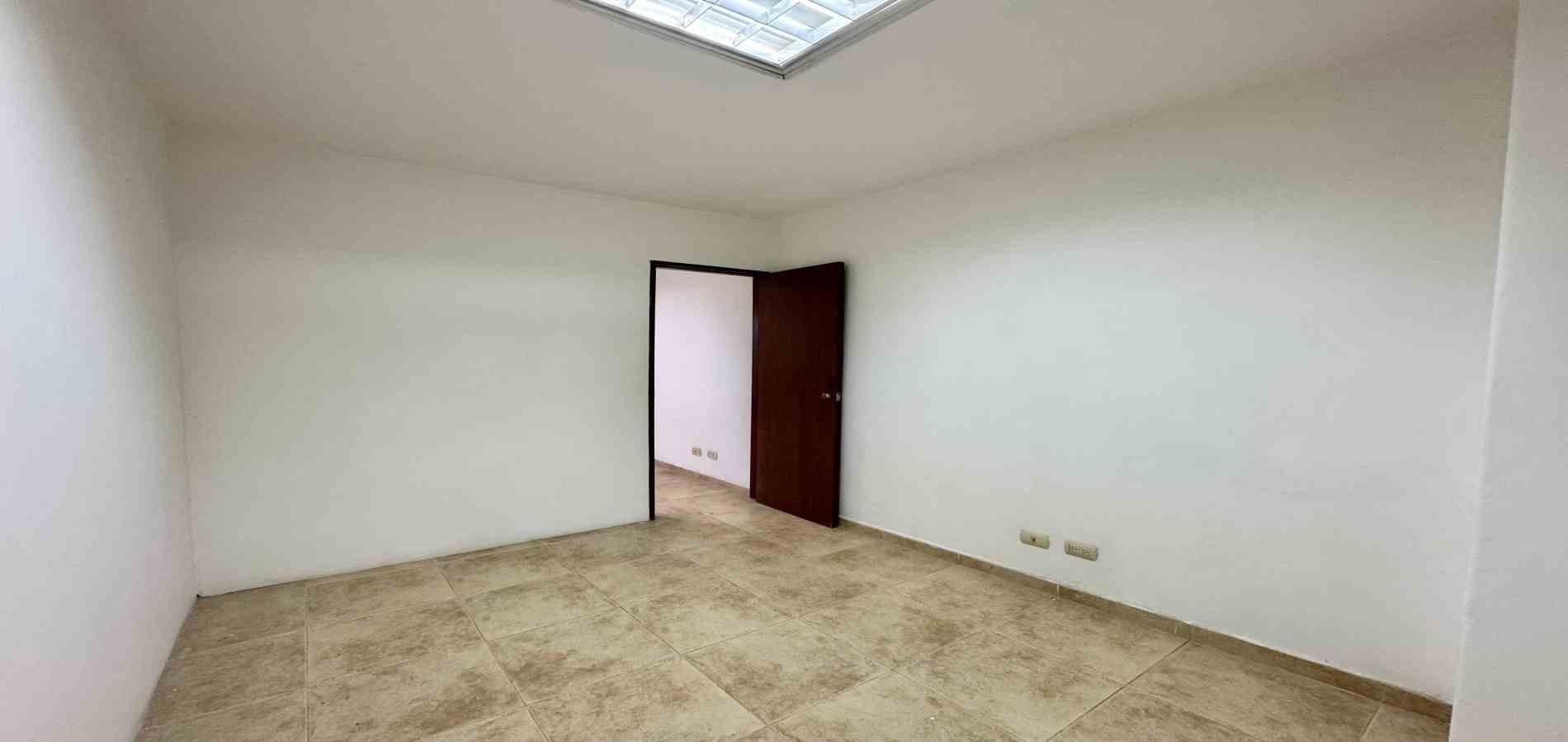 Foto de Oficina en Venta en Centro, Pereira - 4 - 279067588