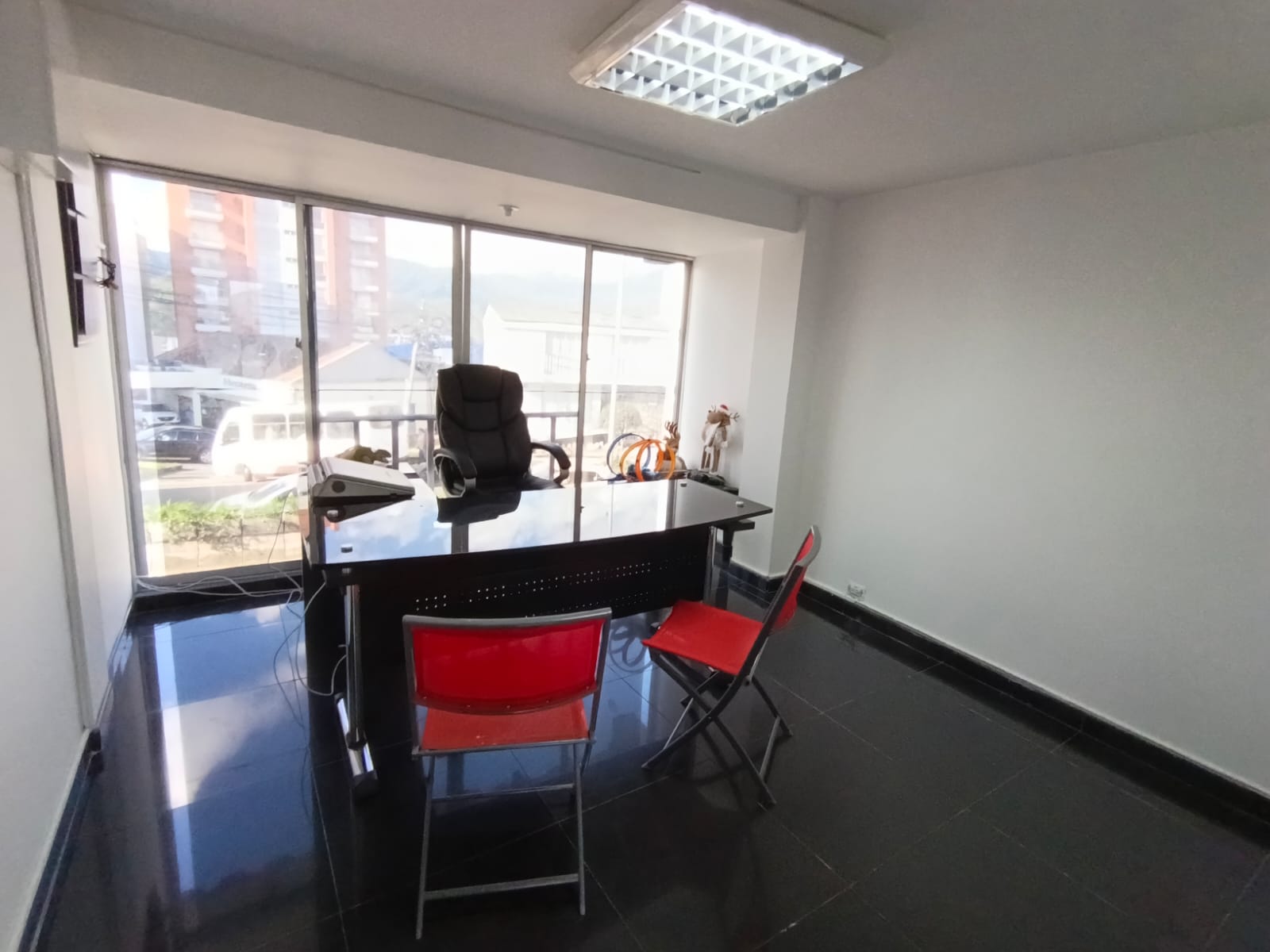 Foto de Local en Arriendo en Guayacanes, Manizales - 28 - 279063385