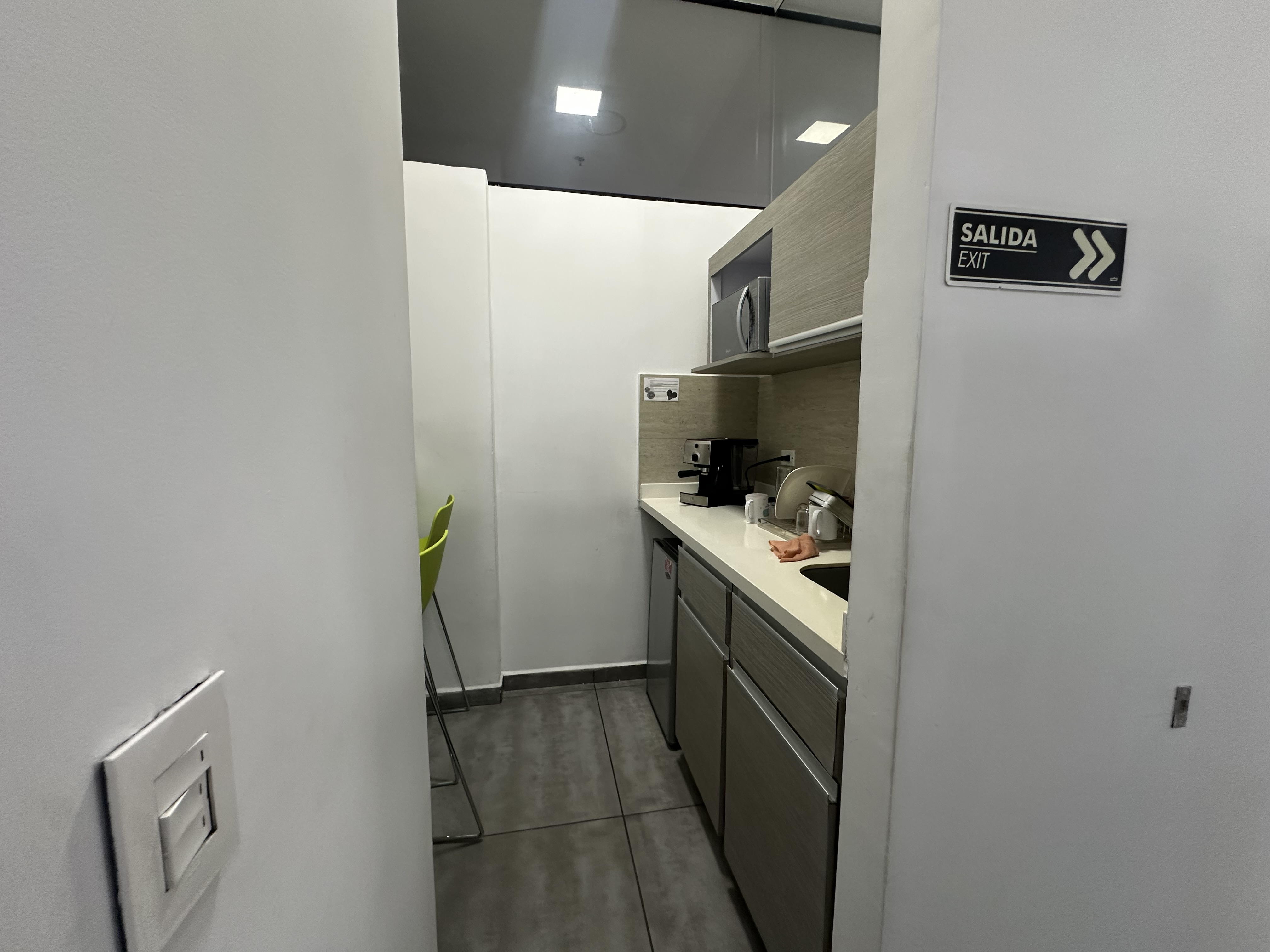 Foto de Oficina en Arriendo en Av bolivar, Armenia  - 12 - 279068722