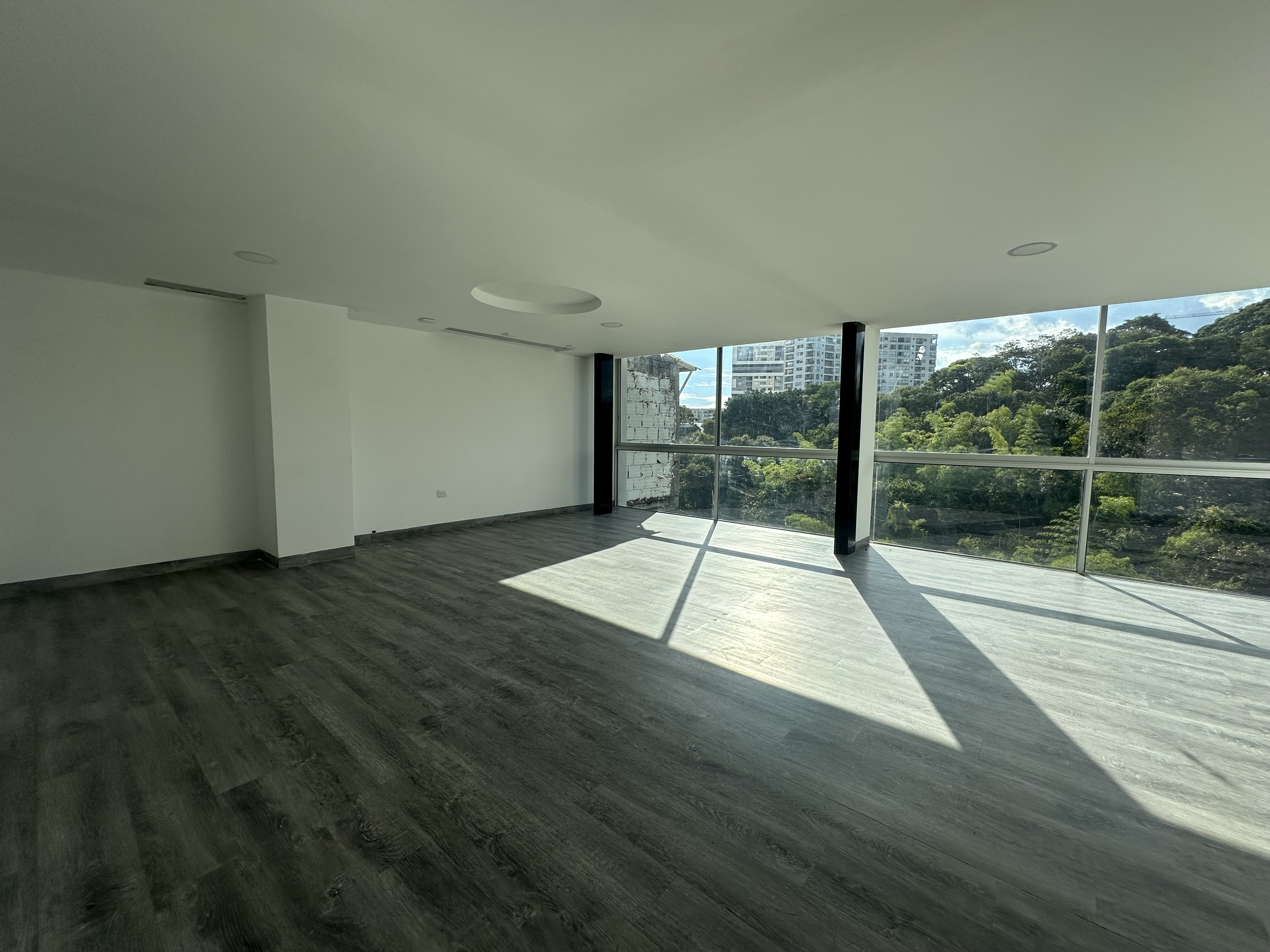 Foto de Local en Venta en Av bolivar, Armenia  - 23 - 279069736