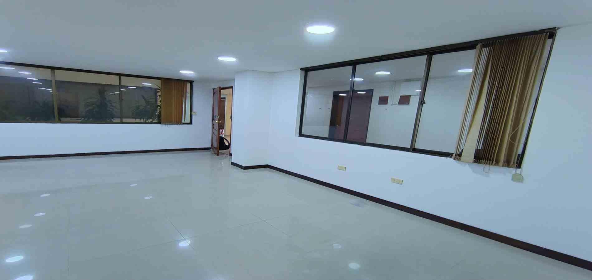 Foto de Oficina para Arriendo en Centro, Manizales - 279064044