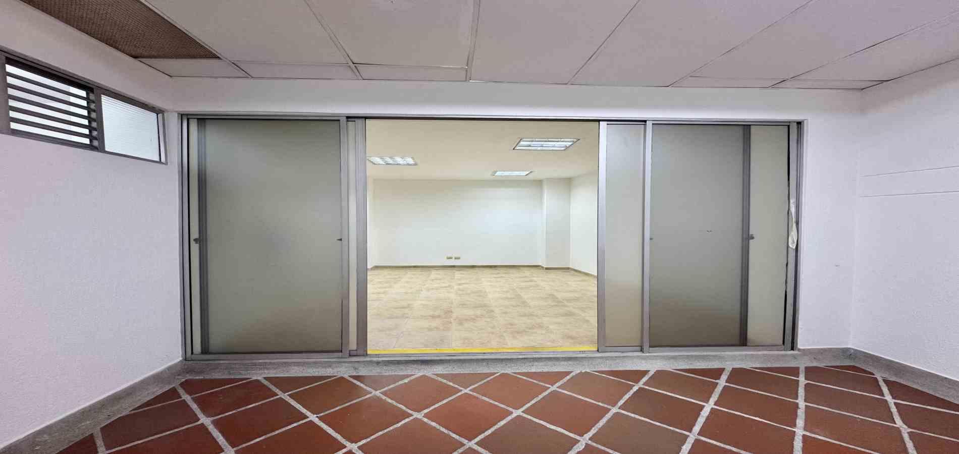 Foto de Oficina en Venta en Centro, Pereira - 3 - 279067583