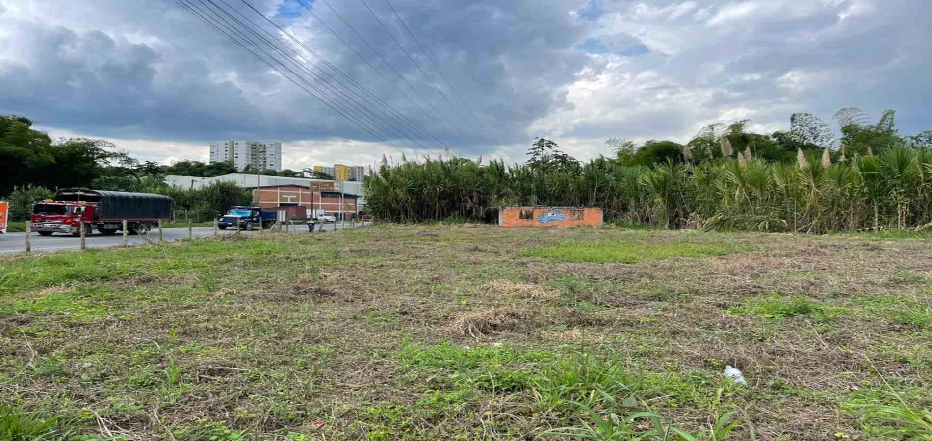 Foto de Lote / terreno en Venta en Av. la romelia el pollo, Dosquebradas - 10 - 279060887