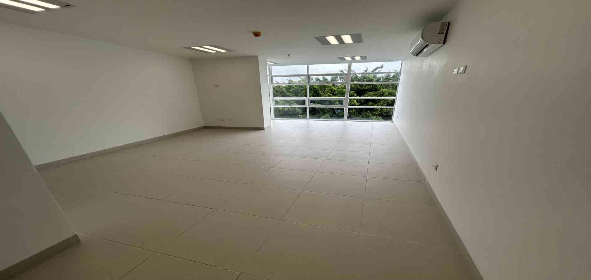 Foto de Oficina en Arriendo en Avenida 30 de agosto, Pereira - 3 - 279067051