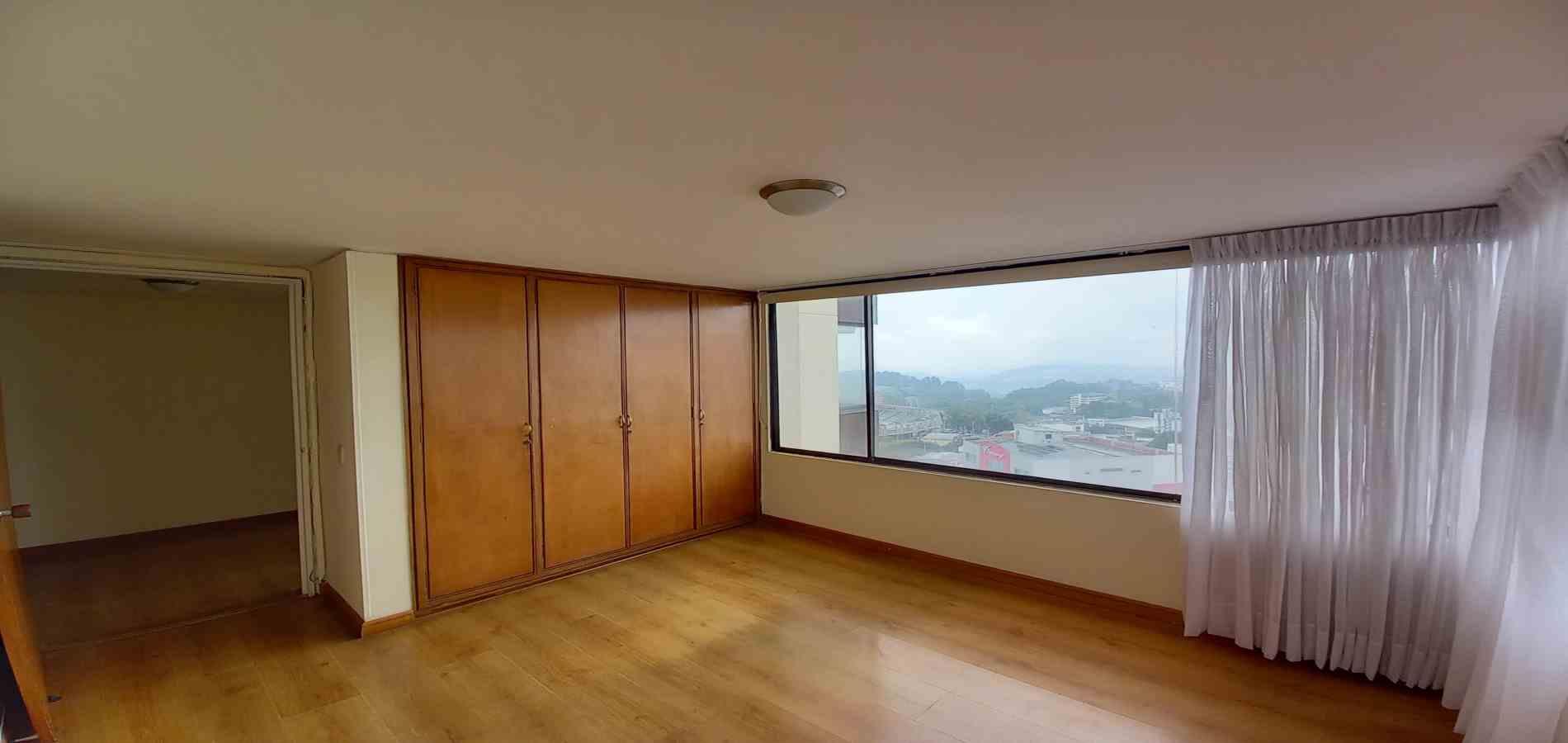 Foto de Apartamento en Venta en Palogrande, Manizales - 3 - 279070079