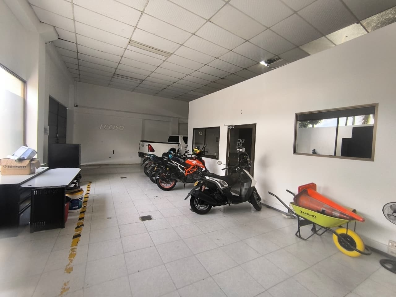 Foto de Local en Arriendo en Avenida 30 de agosto, Pereira - 2 - 279069739