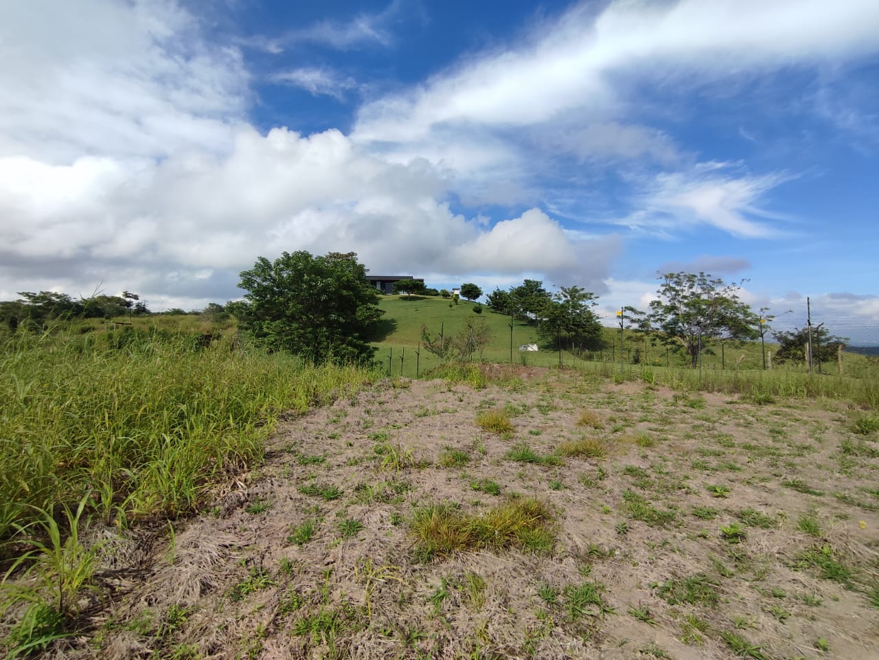 Foto de Lote / terreno en Venta en Centro, Pereira - 9 - 279063218