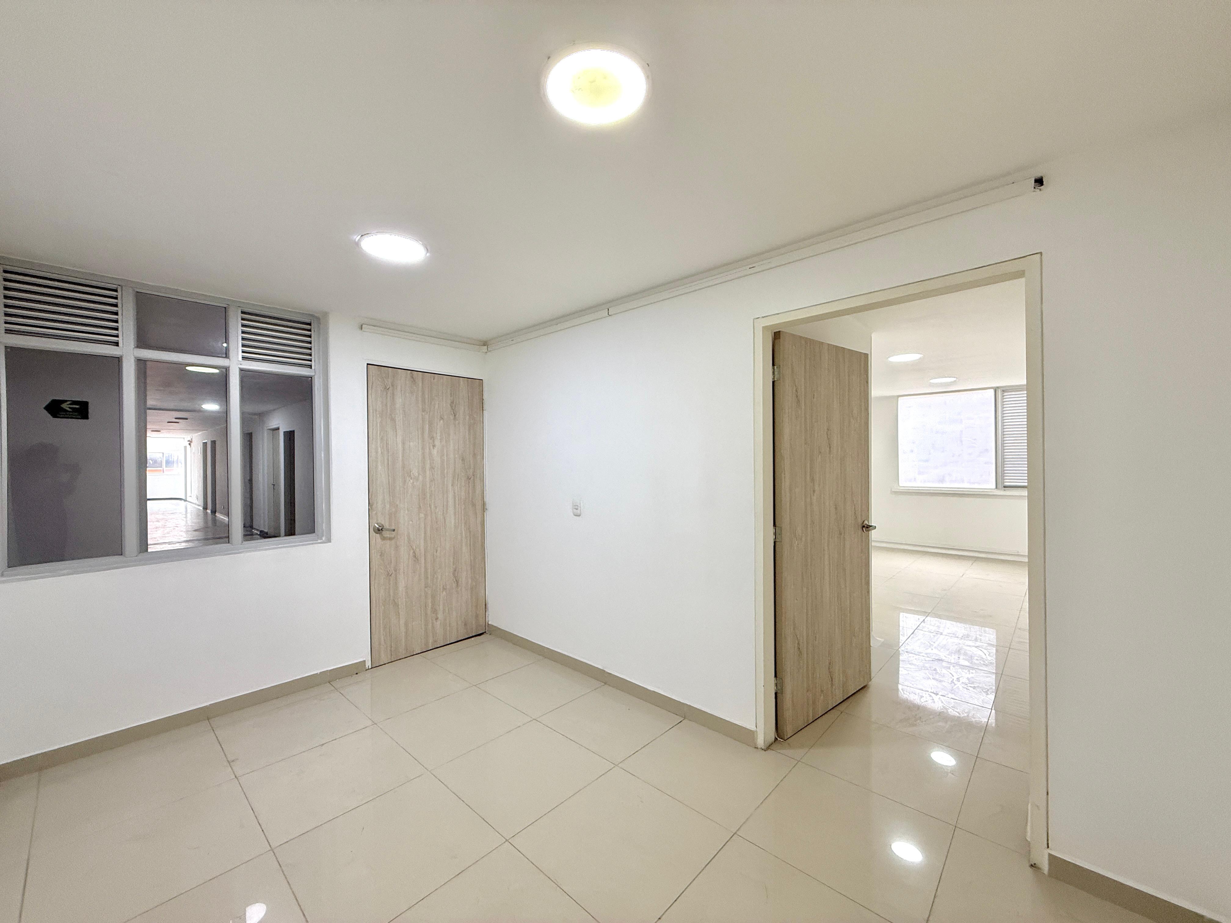 Foto de Consultorio en Arriendo en Centro, Pereira - 2 - 279062523