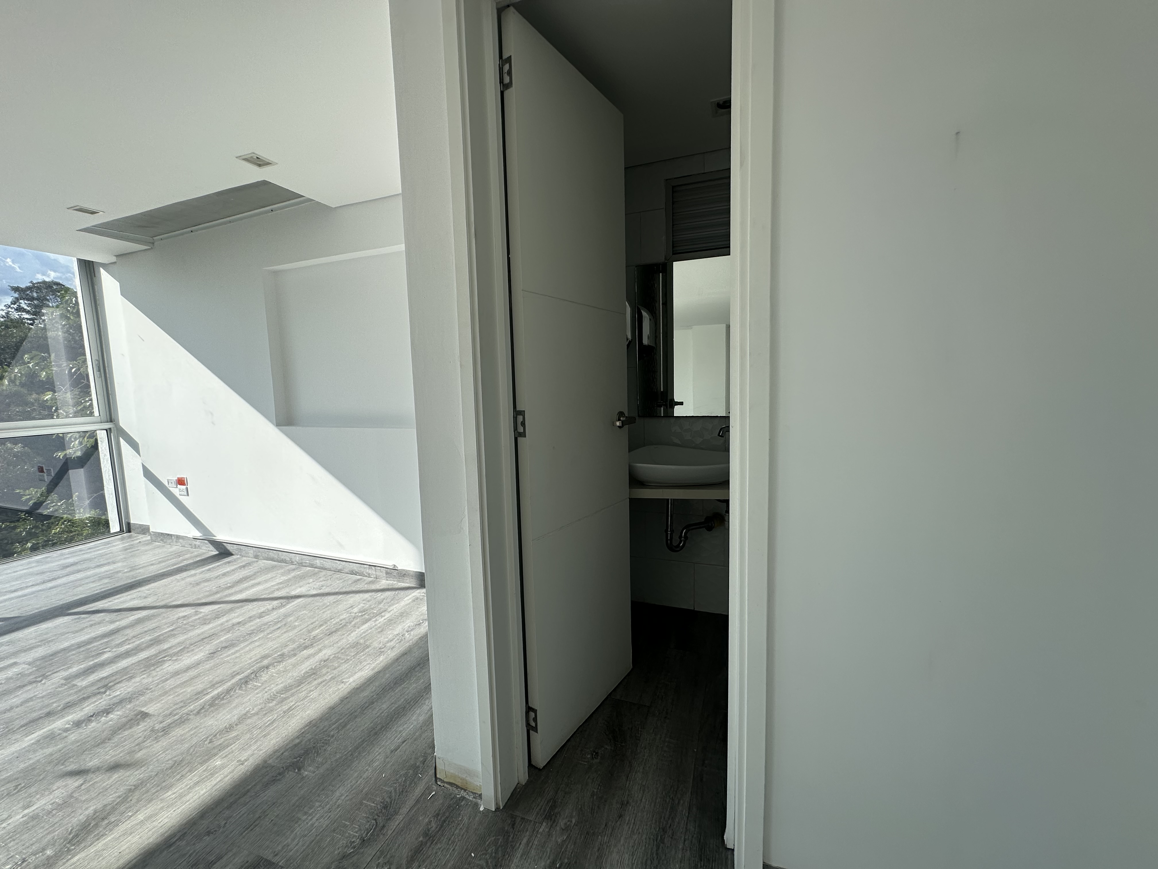 Foto de Local en Venta en Av bolivar, Armenia  - 2 - 279069736
